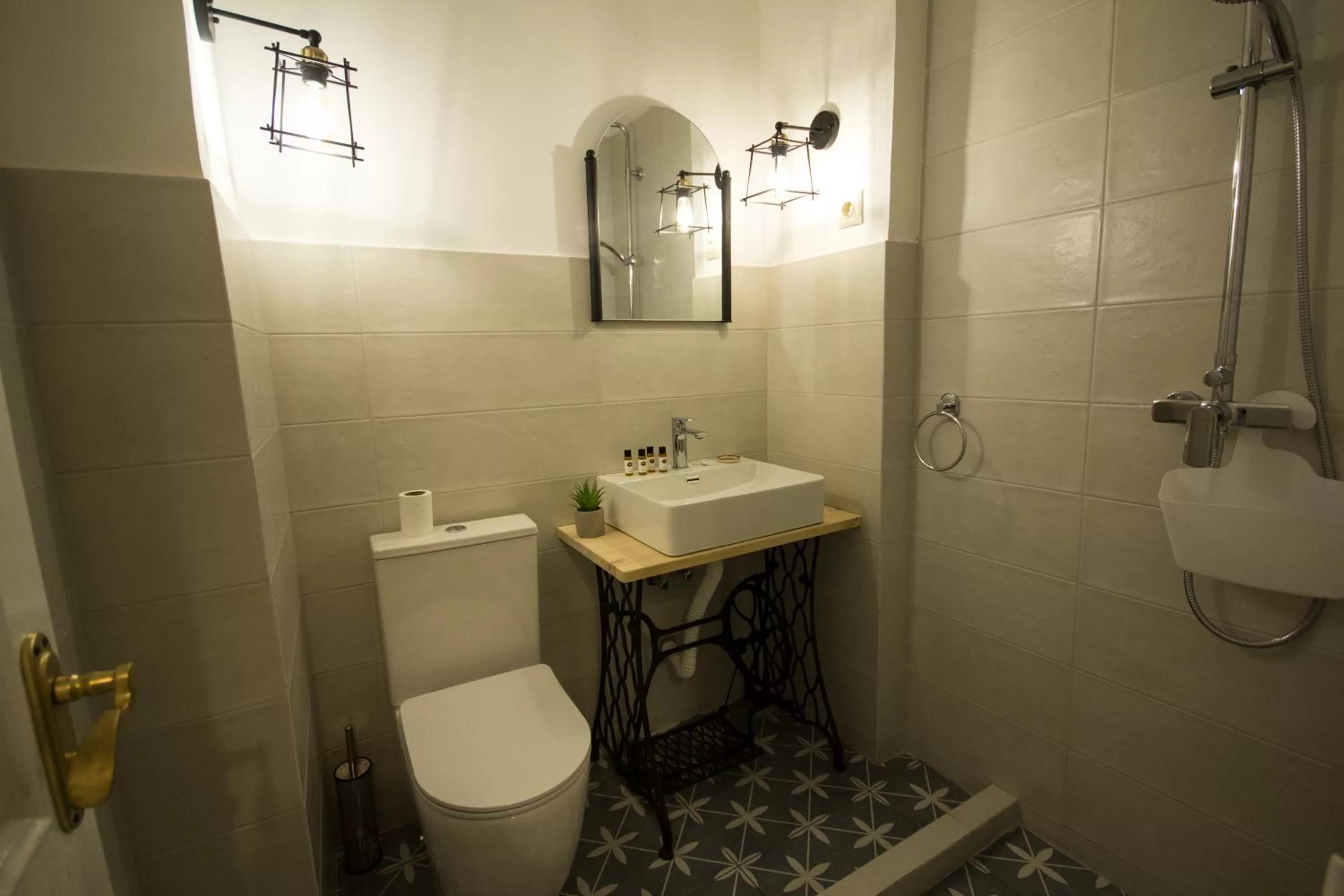 Shower, Bathroom in Hotel Kartli