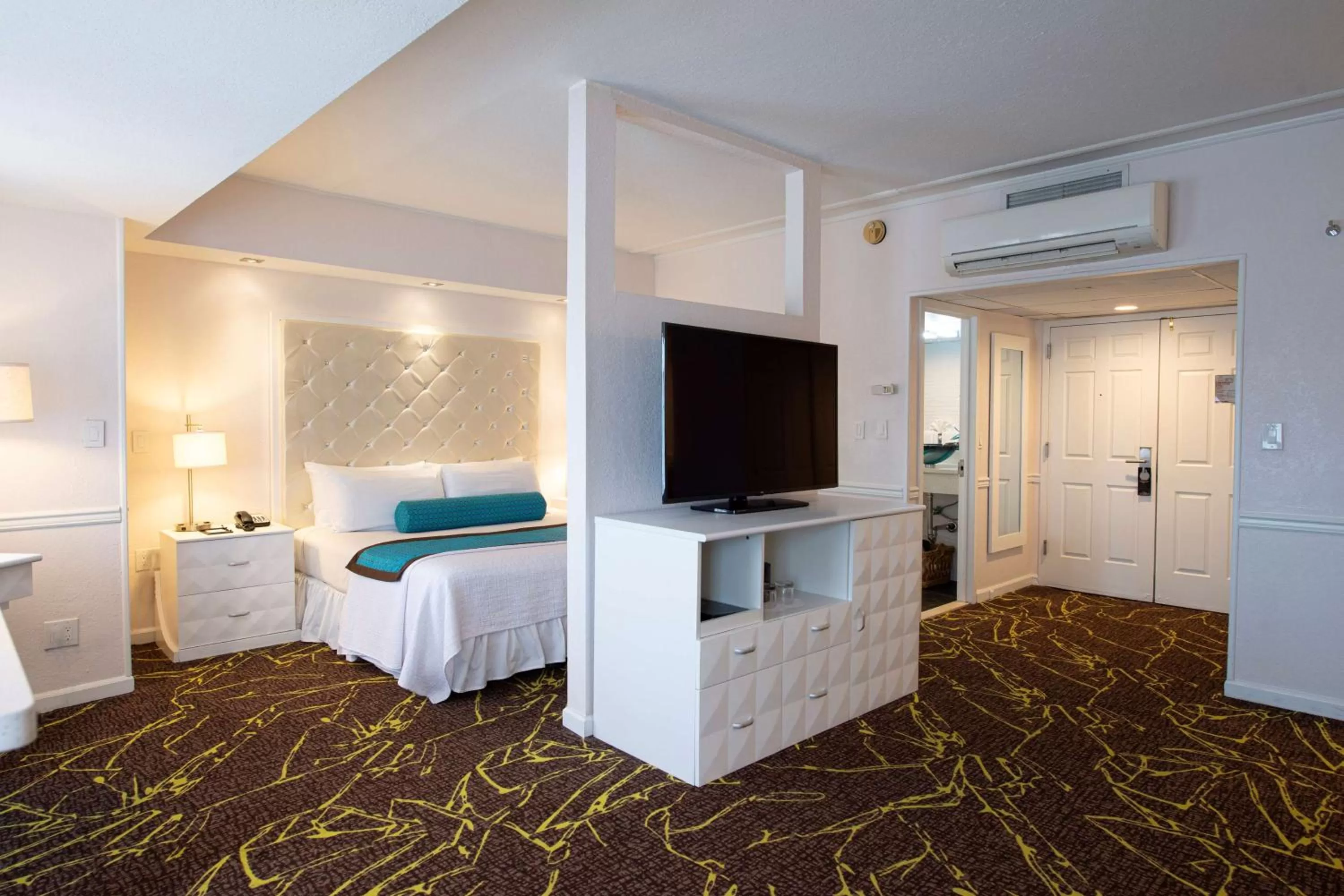 Bedroom, Bed in The Roslyn, Tapestry Collection by Hilton