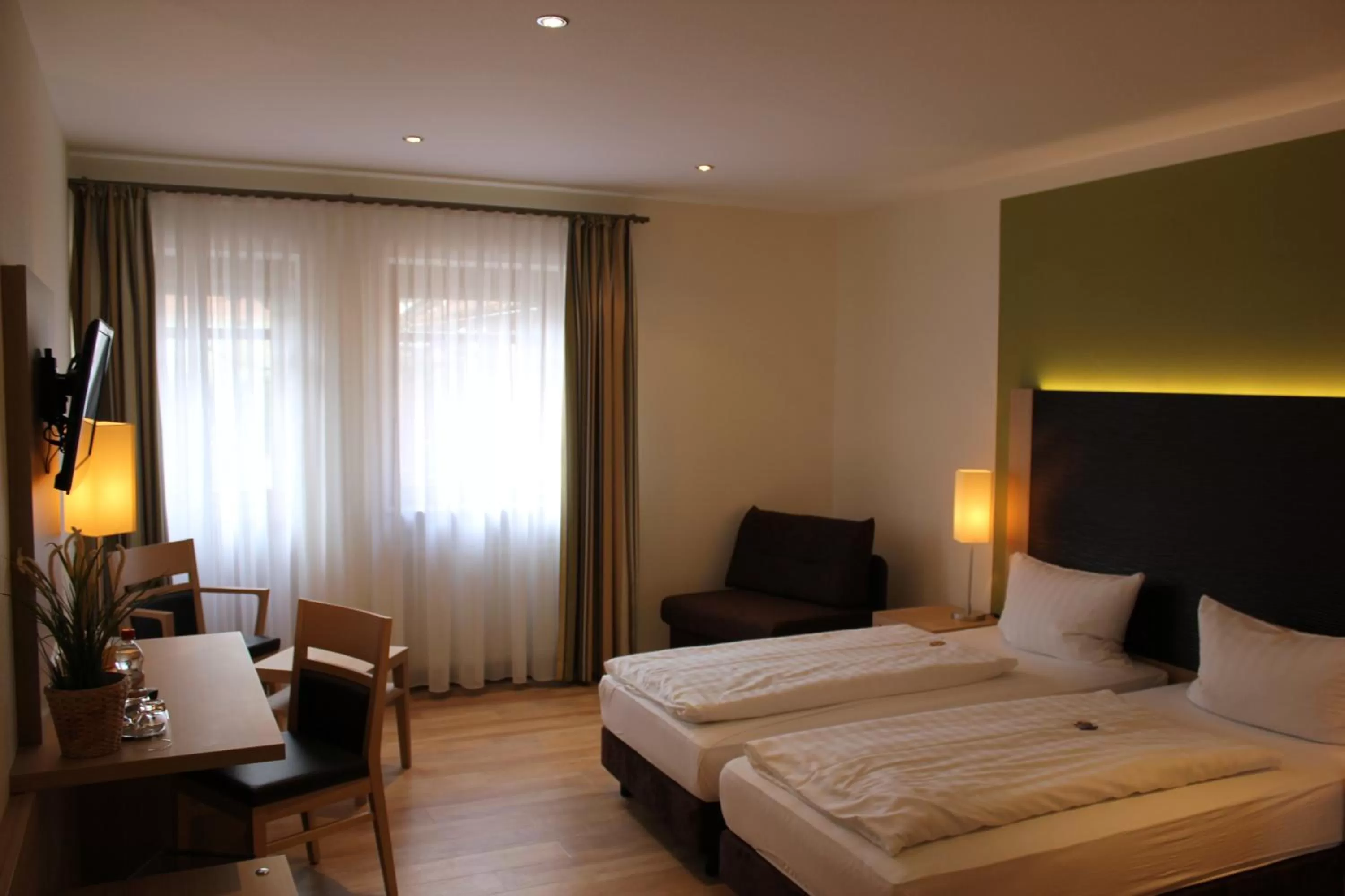 Photo of the whole room, Bed in Gasthof Weißes Roß