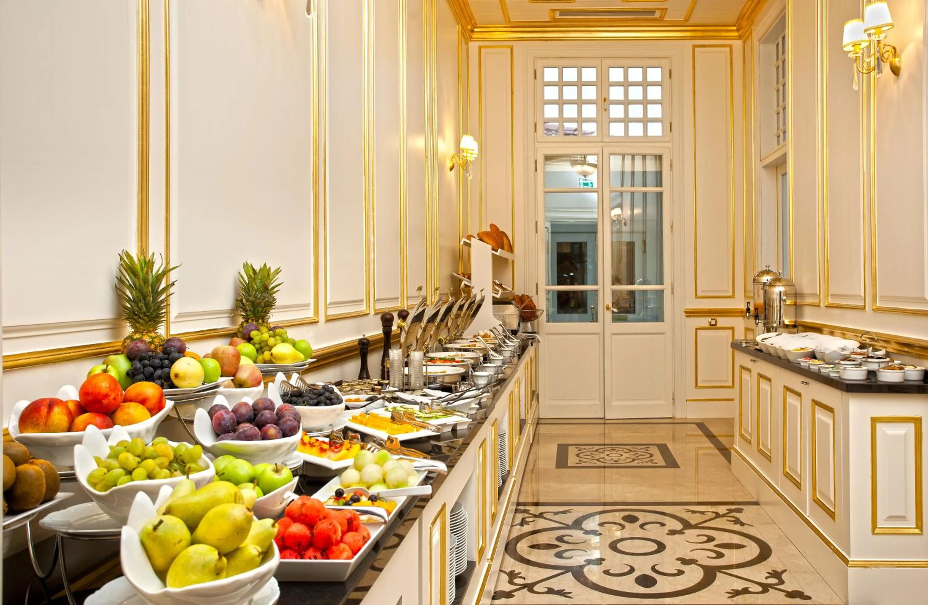 Food and drinks in Limak Yalova Thermal Boutique Hotel