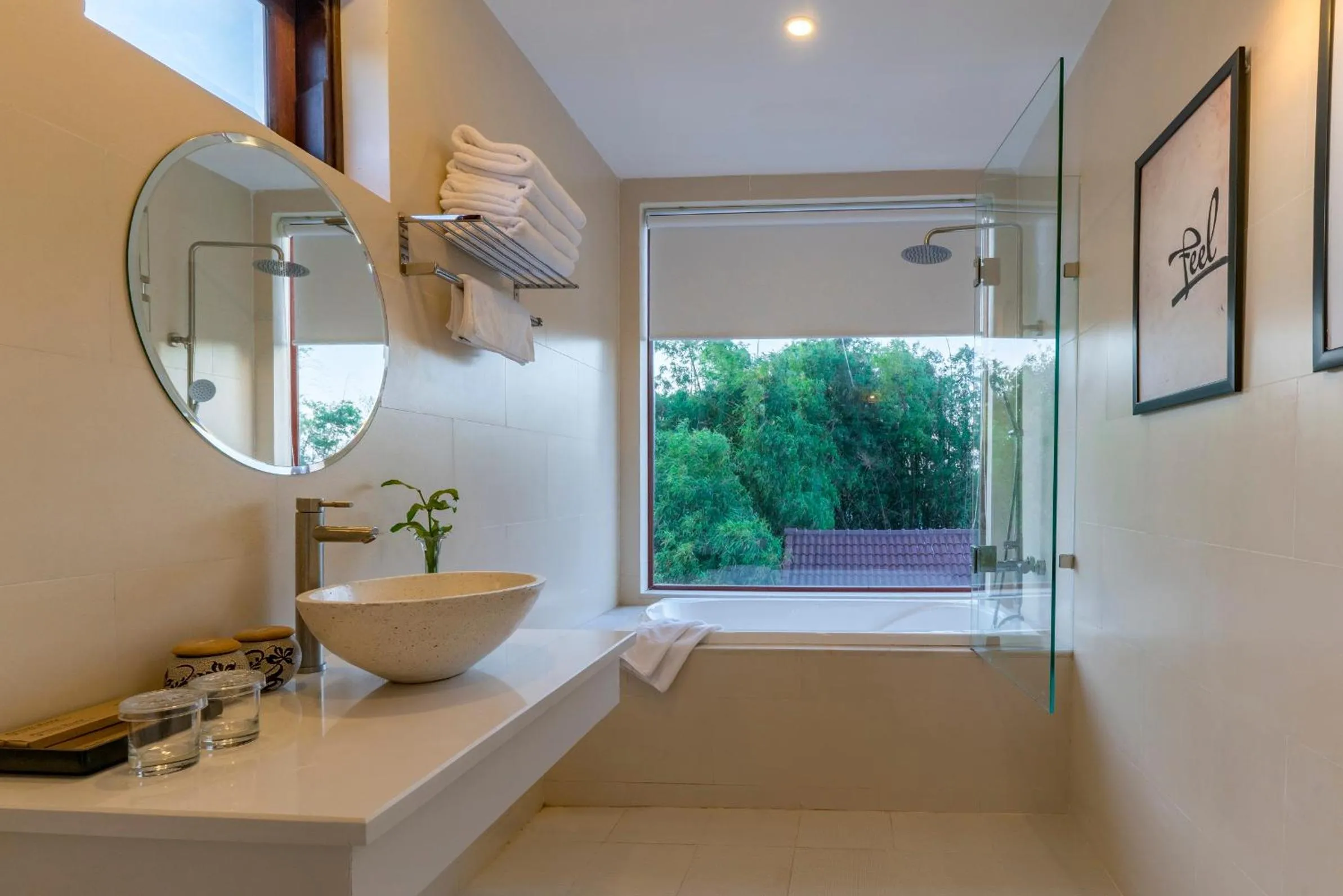 Shower in Riverside Hamlet Homestay & Villa