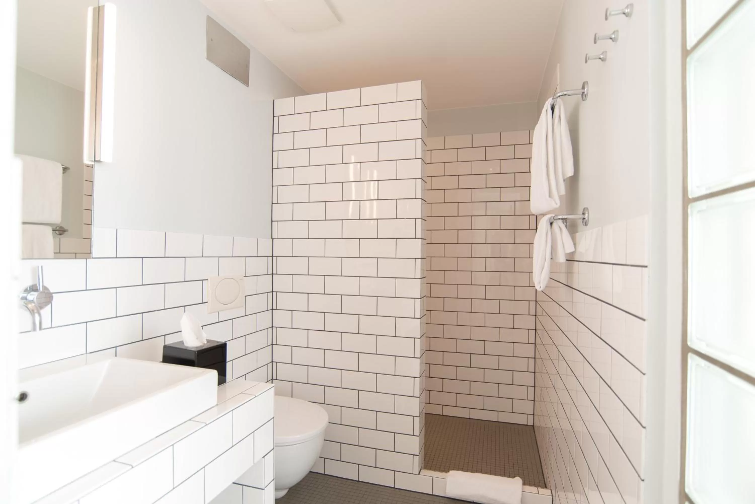 Bathroom in Ku'Damm 101 Hotel