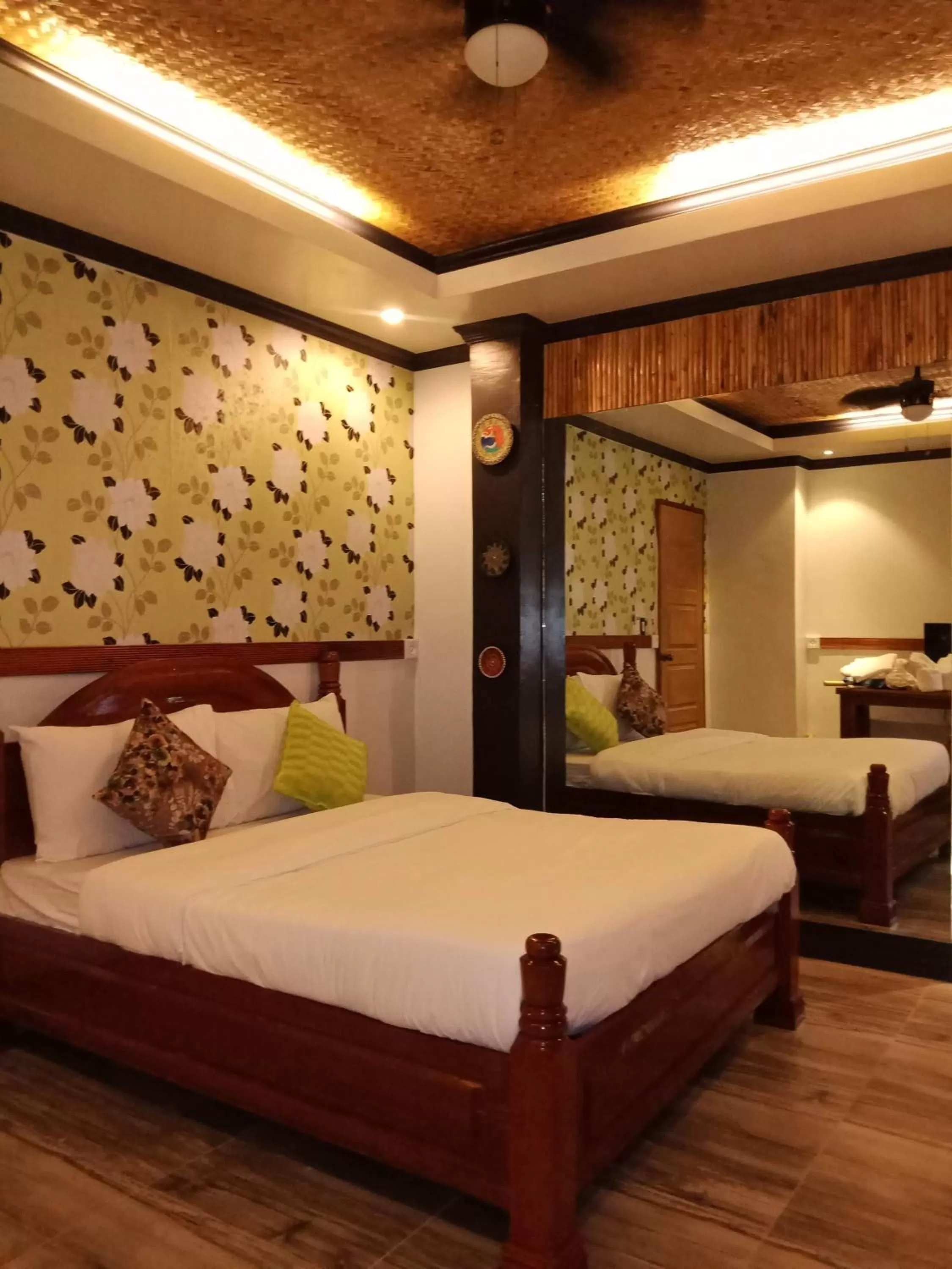 Bedroom, Bed in Peak View Resort