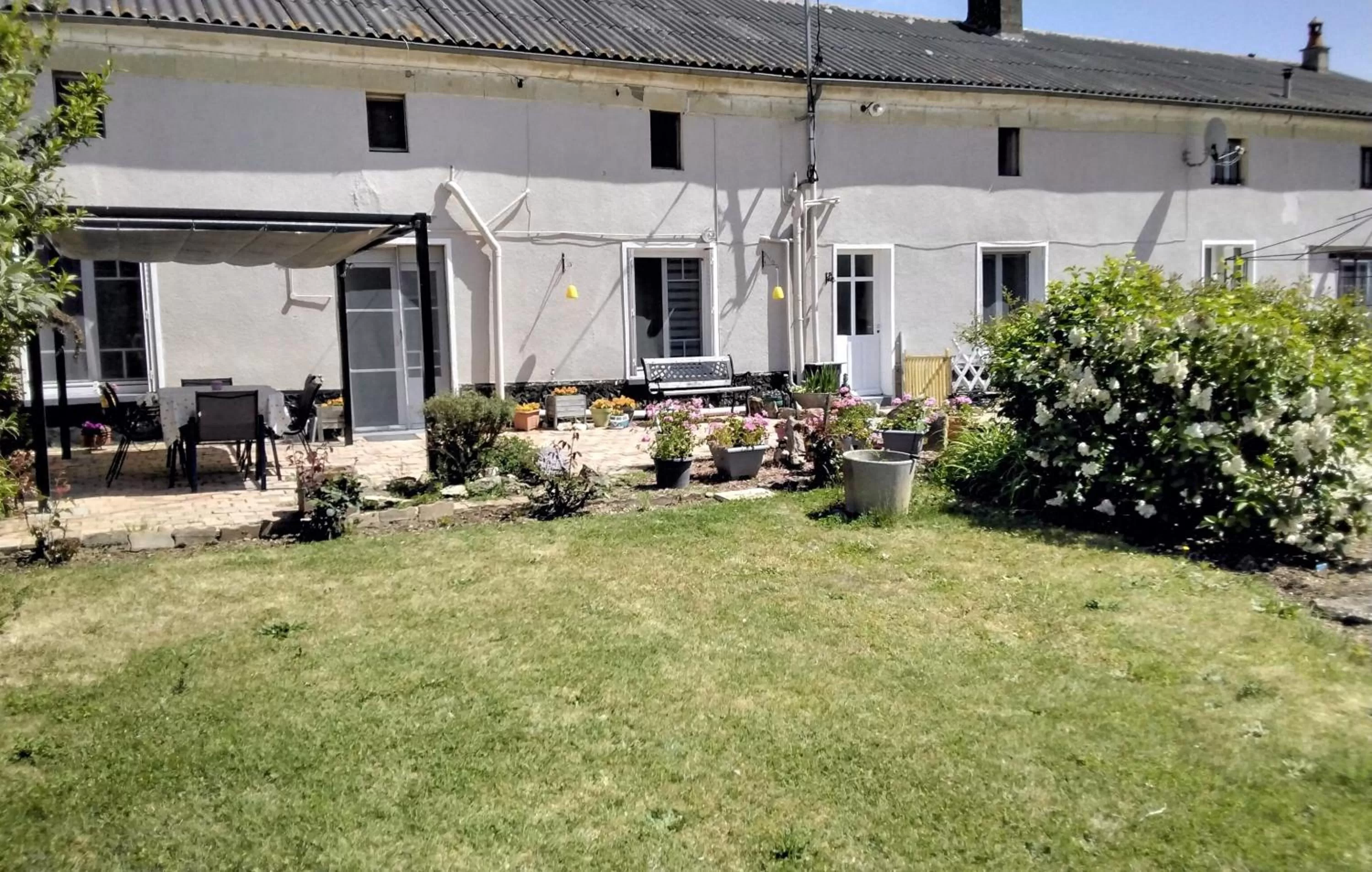 Property building in Le Vieux Logis