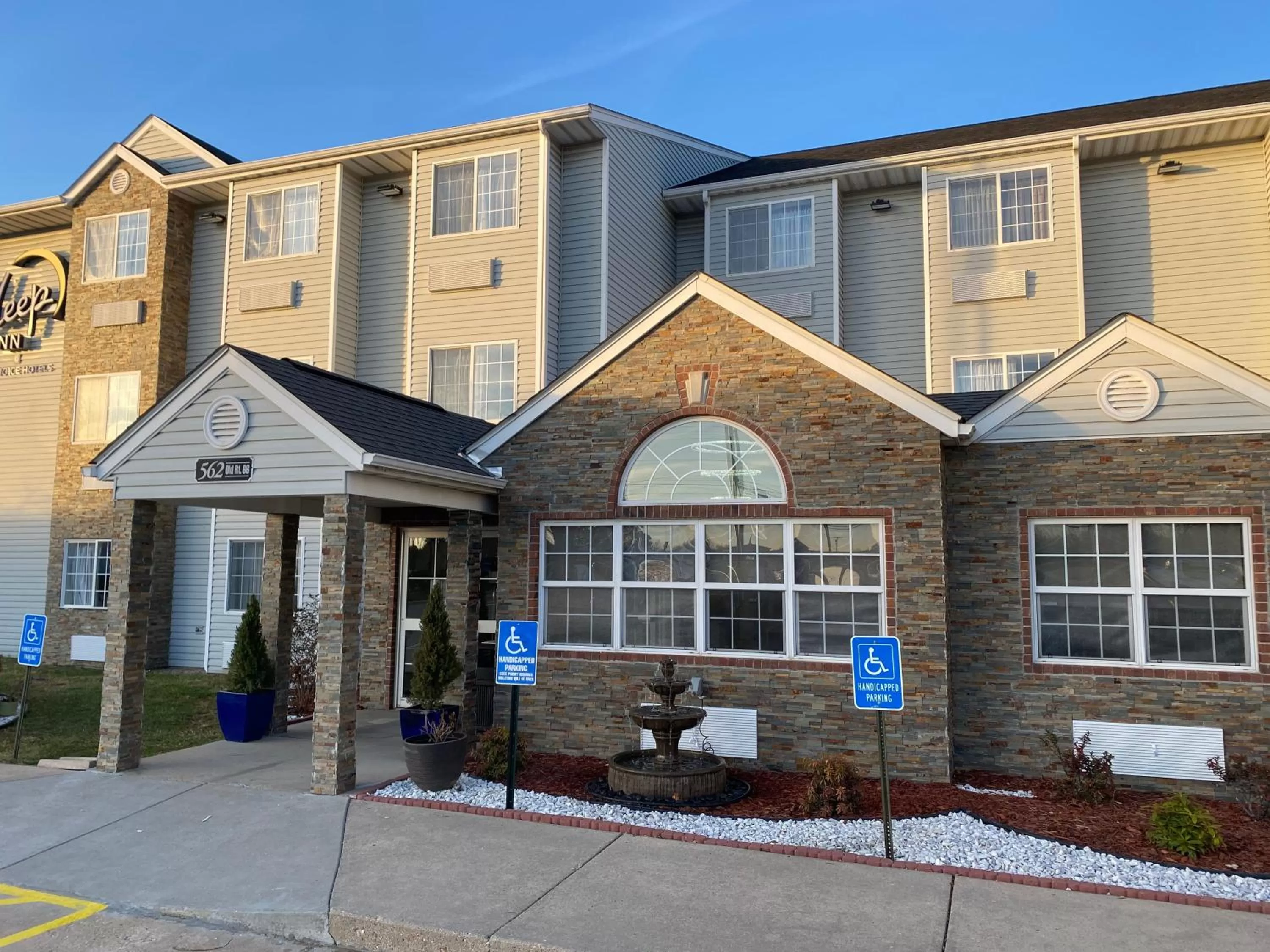 Property building in Sleep Inn St Robert-Fort Leonard Wood