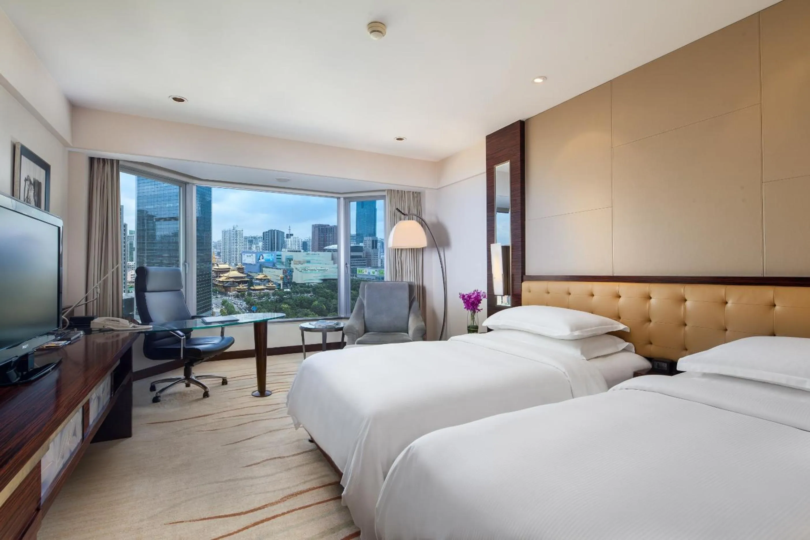 Grand Deluxe Twin in The Kunlun Jing An