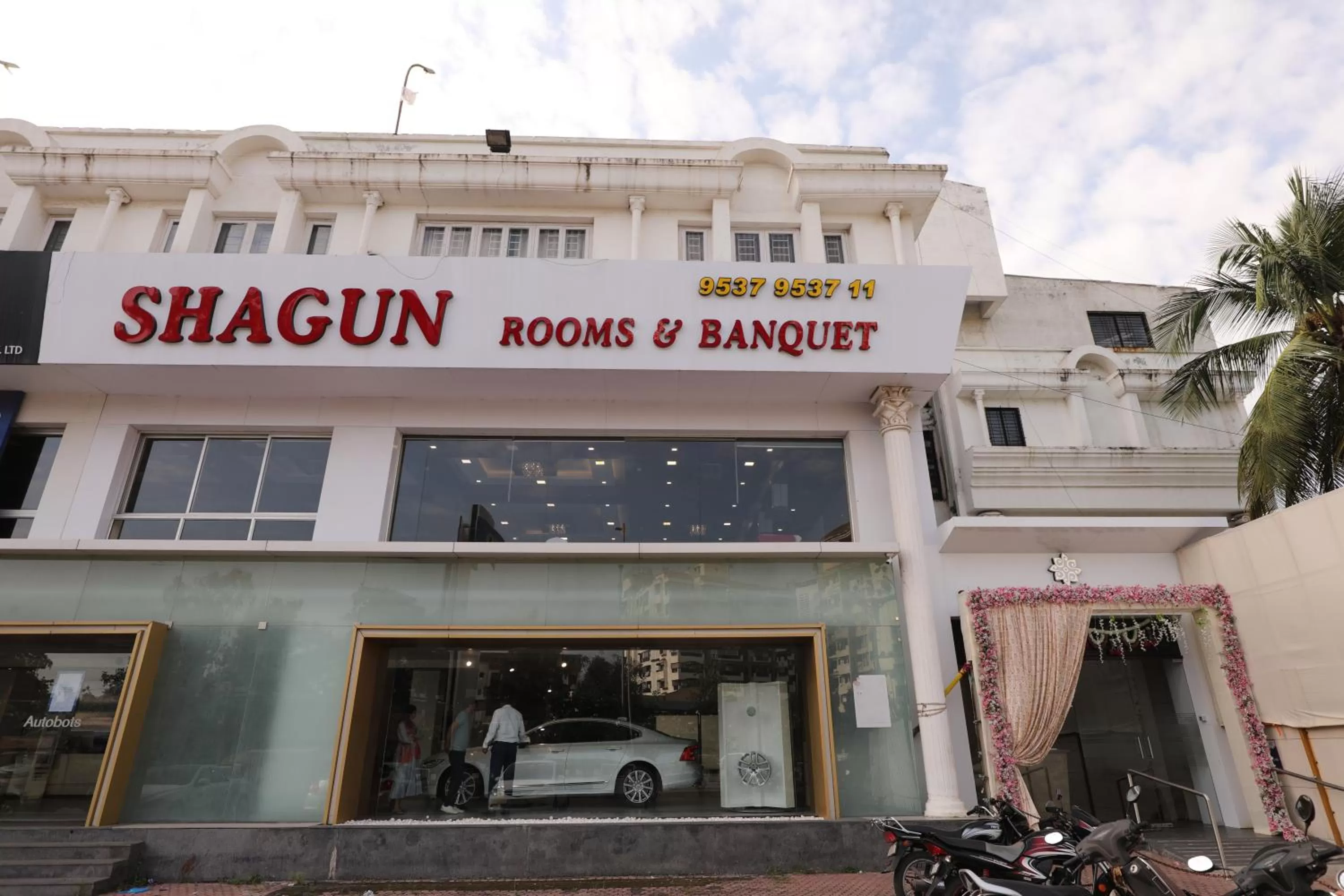 Hotel Shagun, Piplod City Centre Surat