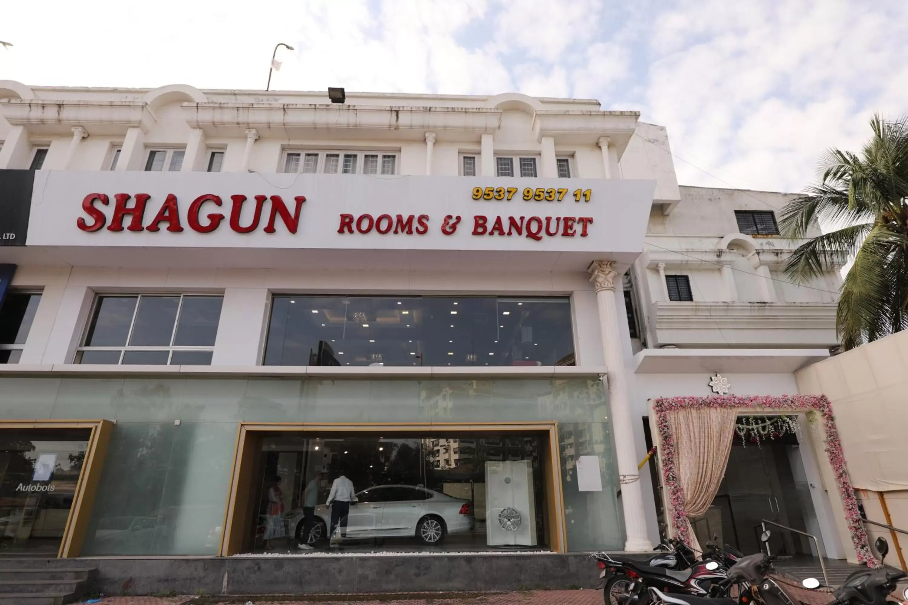Hotel Shagun, Piplod City Centre Surat Hotel Shagun, Piplod City Centre Surat