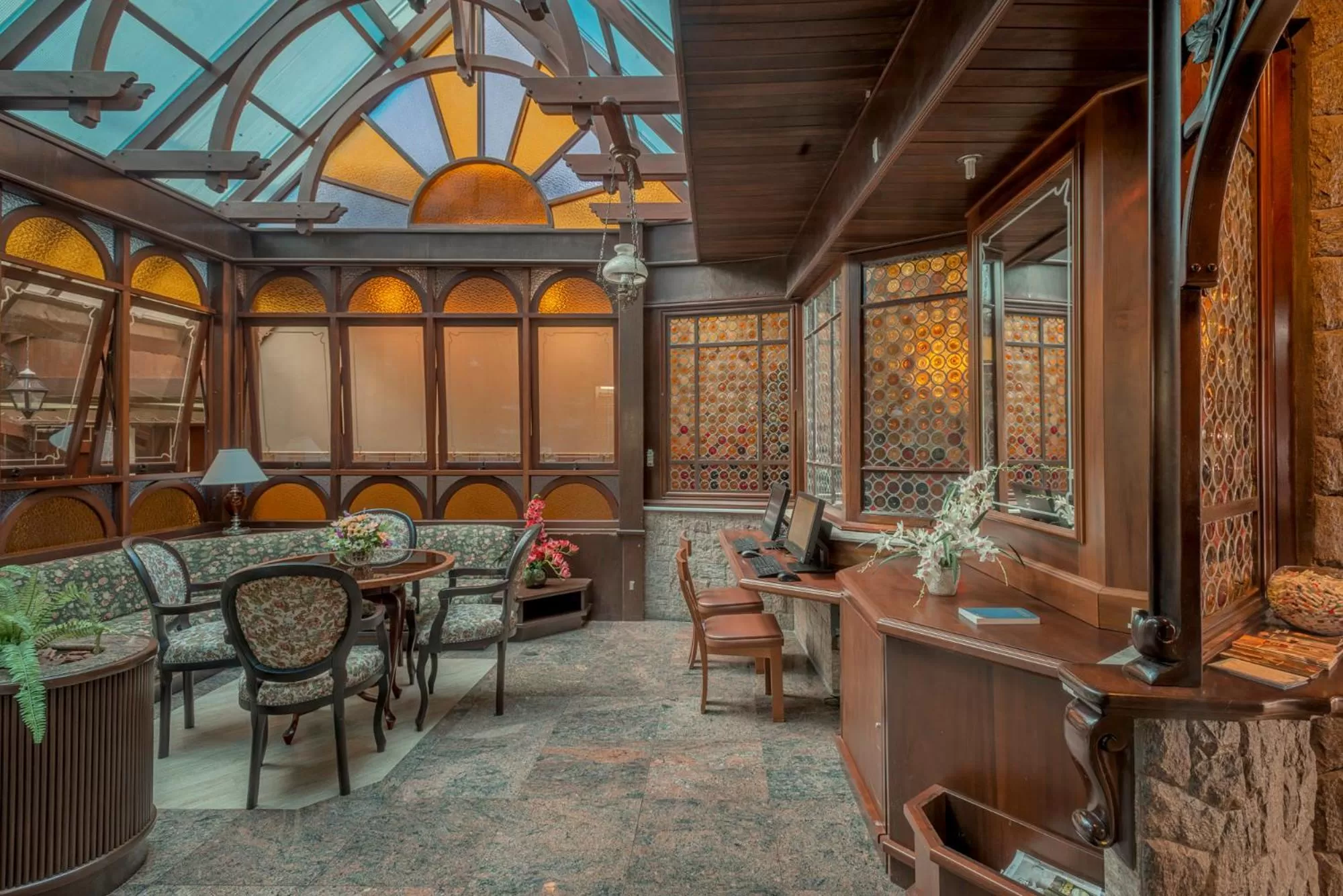 Restaurant/Places to Eat in Hotel Glória