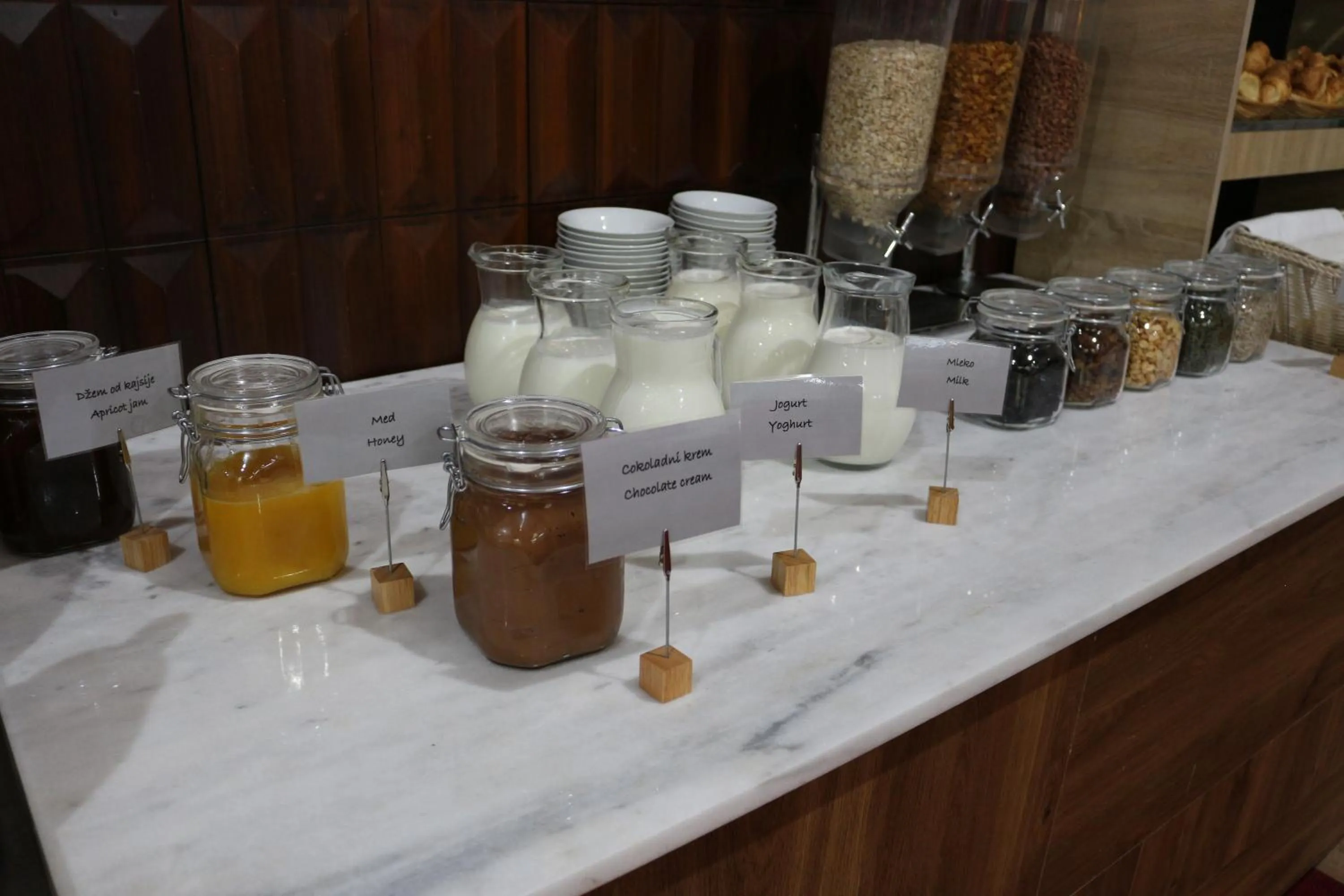 Breakfast, Drinks in Garni Hotel Jugoslavija