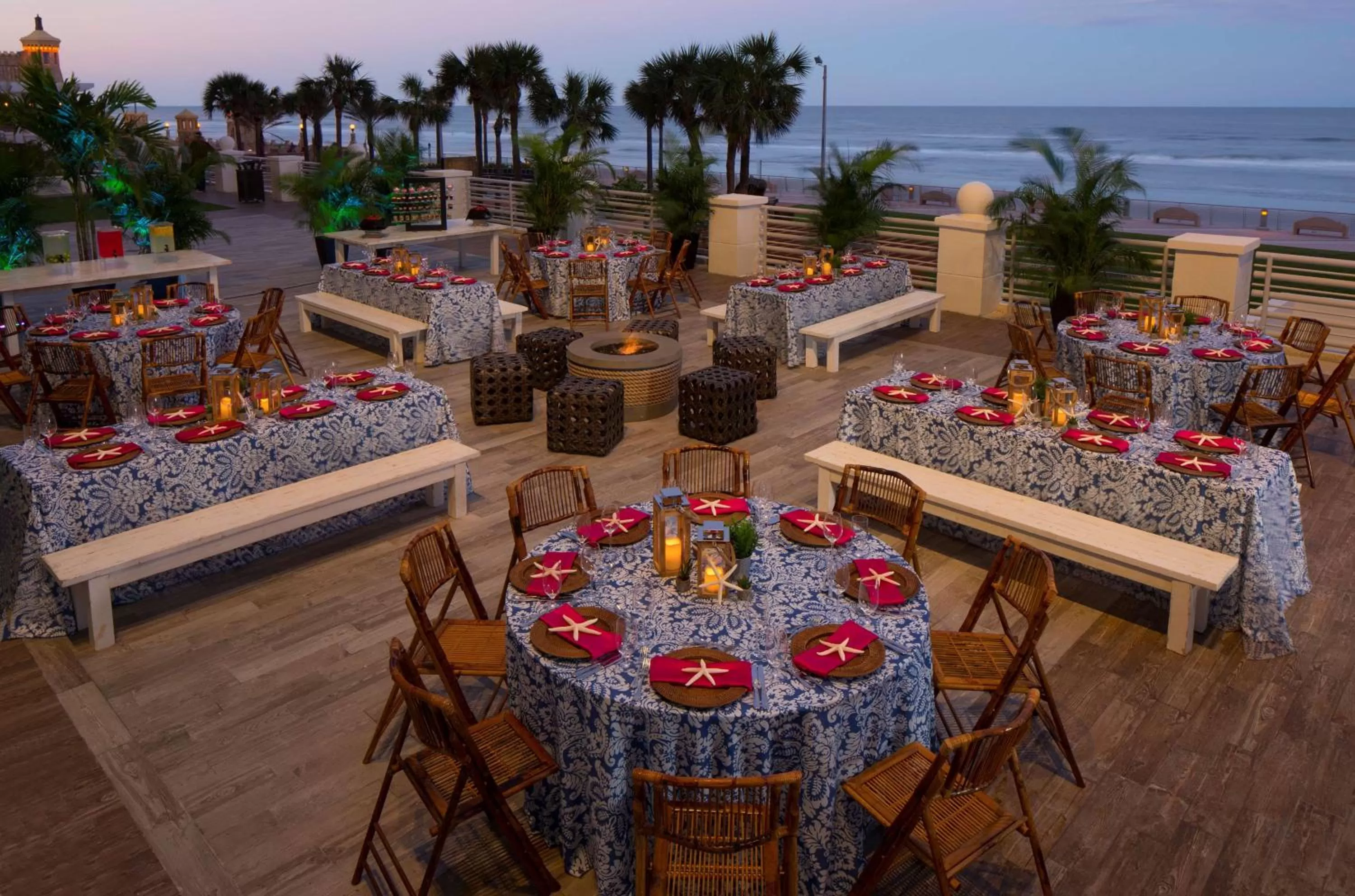 Restaurant/places to eat in Hilton Daytona Beach Resort