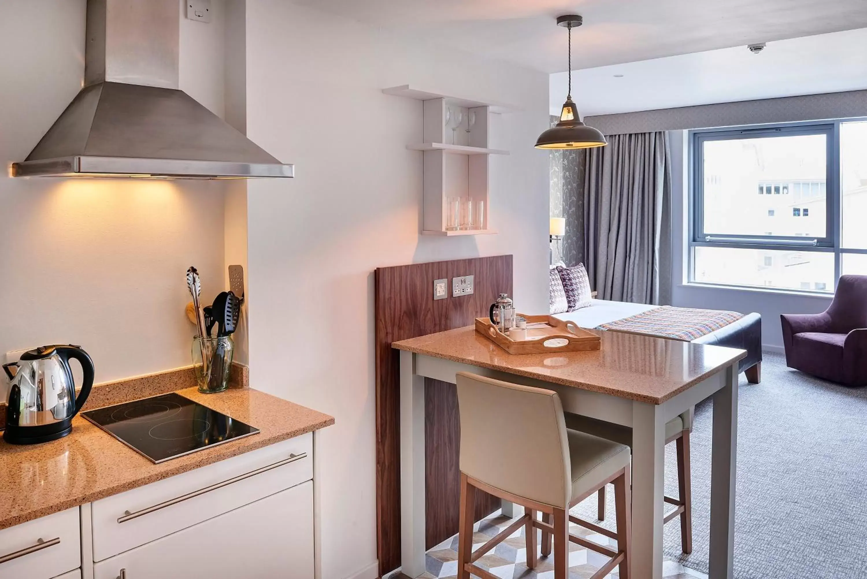 King Studio Suite with Full Kitchen in Staybridge Suites Liverpool by IHG King Studio Suite with Full Kitchen in Staybridge Suites Liverpool by IHG