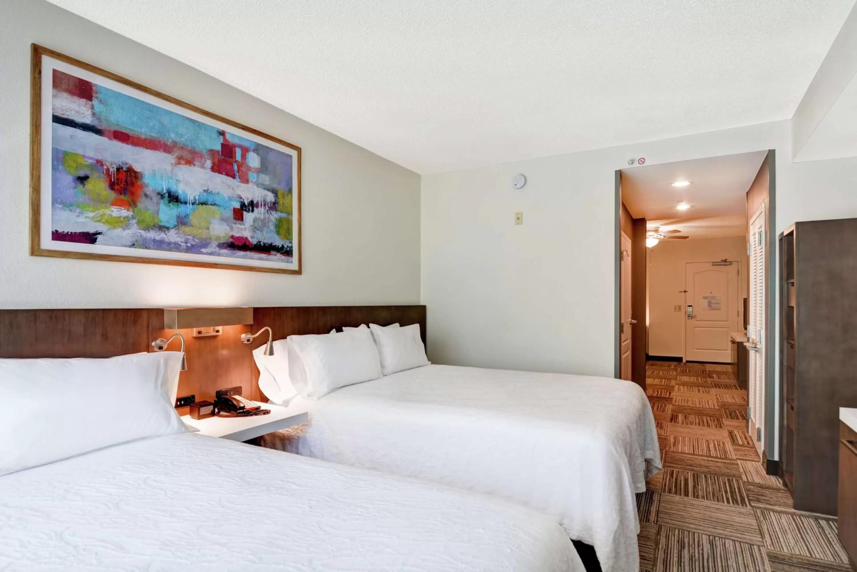 Photo of the whole room, Bed in Hilton Garden Inn Mobile East Bay / Daphne