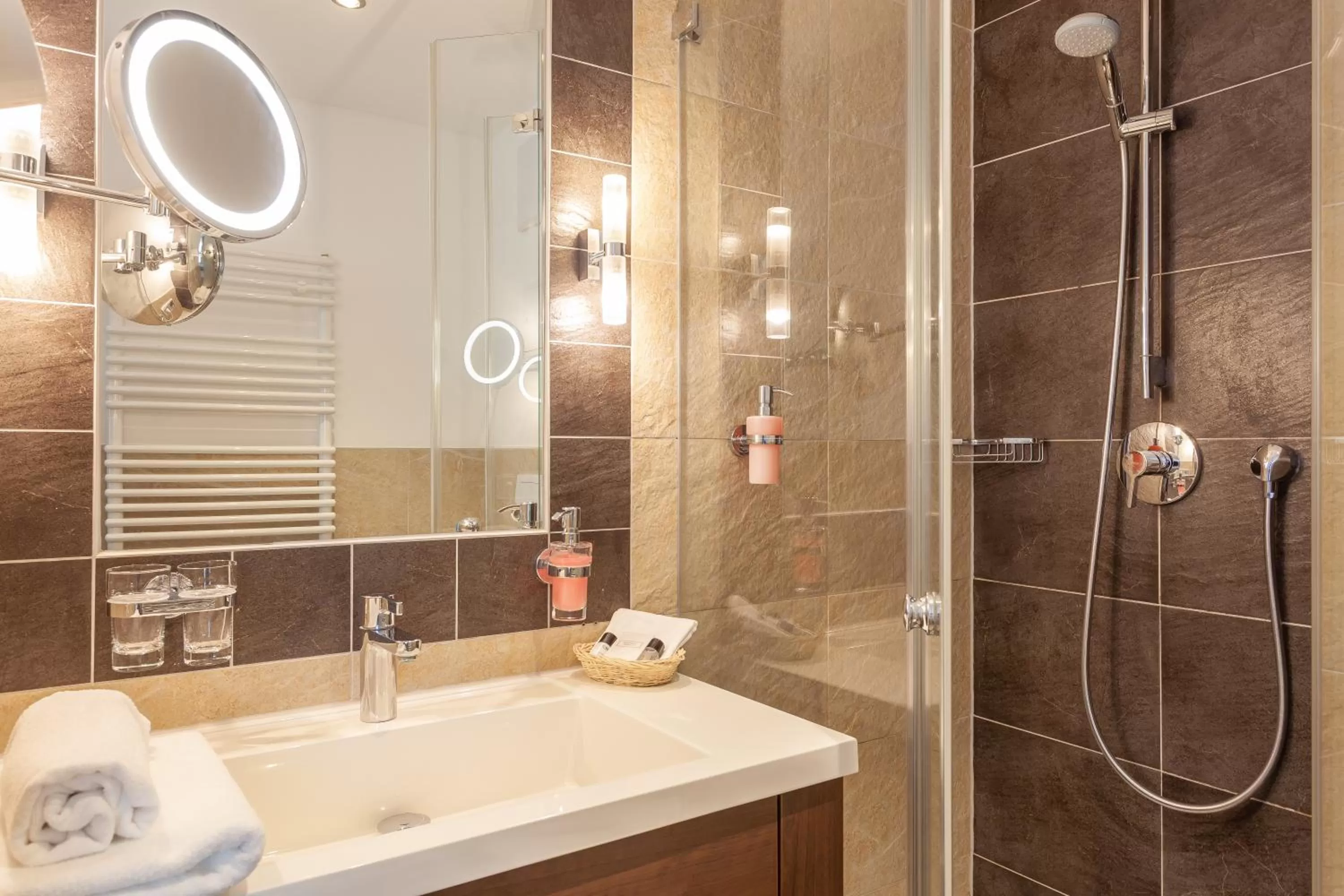 Bathroom in Hotel Vier Jahreszeiten Binz