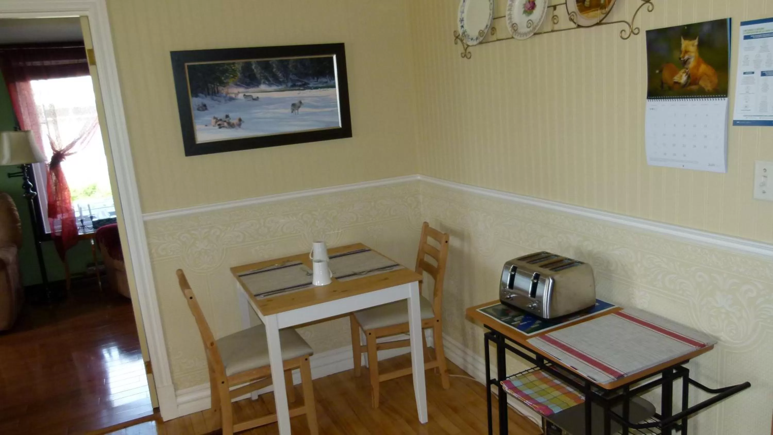 Dining area in La Maison entre Mer Montagnes