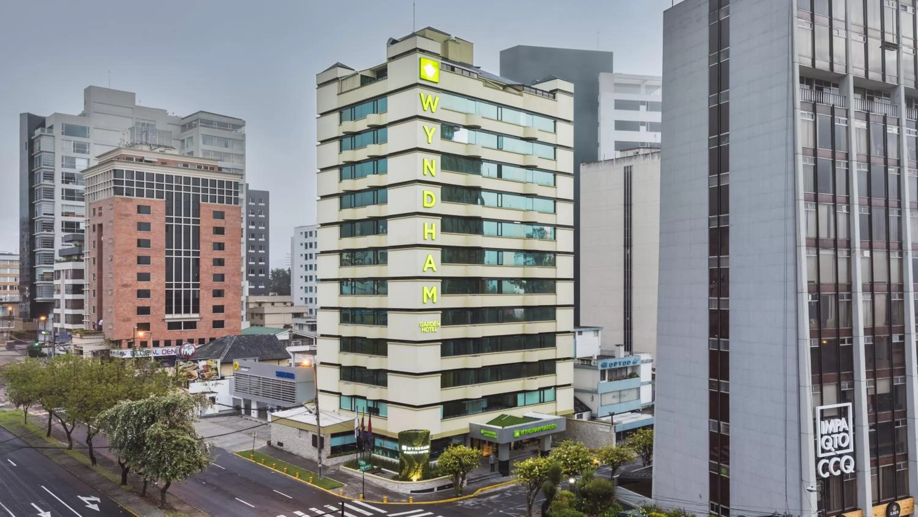 Property building in Wyndham Garden Quito