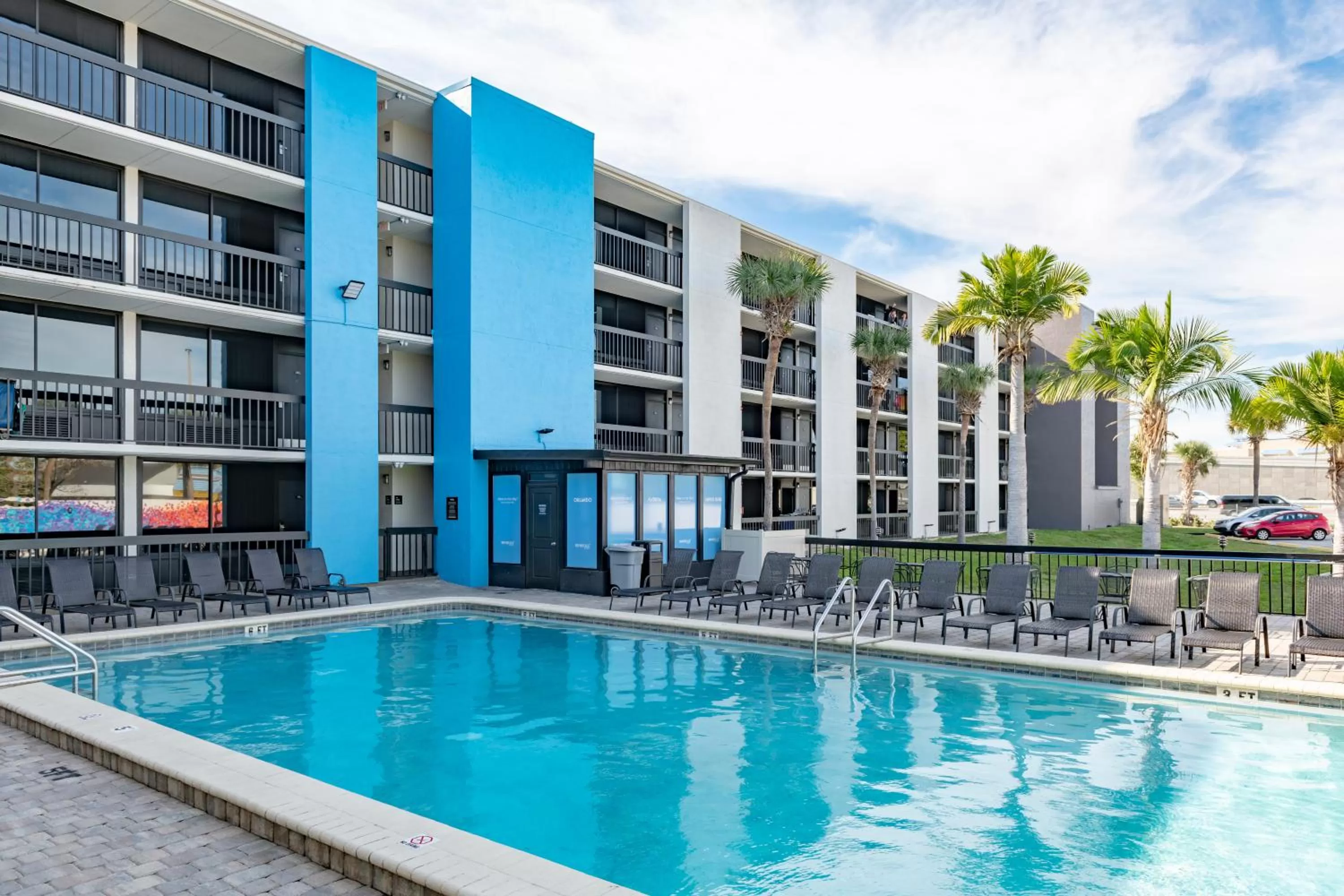 Property building in Hotel Monreale Express International Drive Orlando