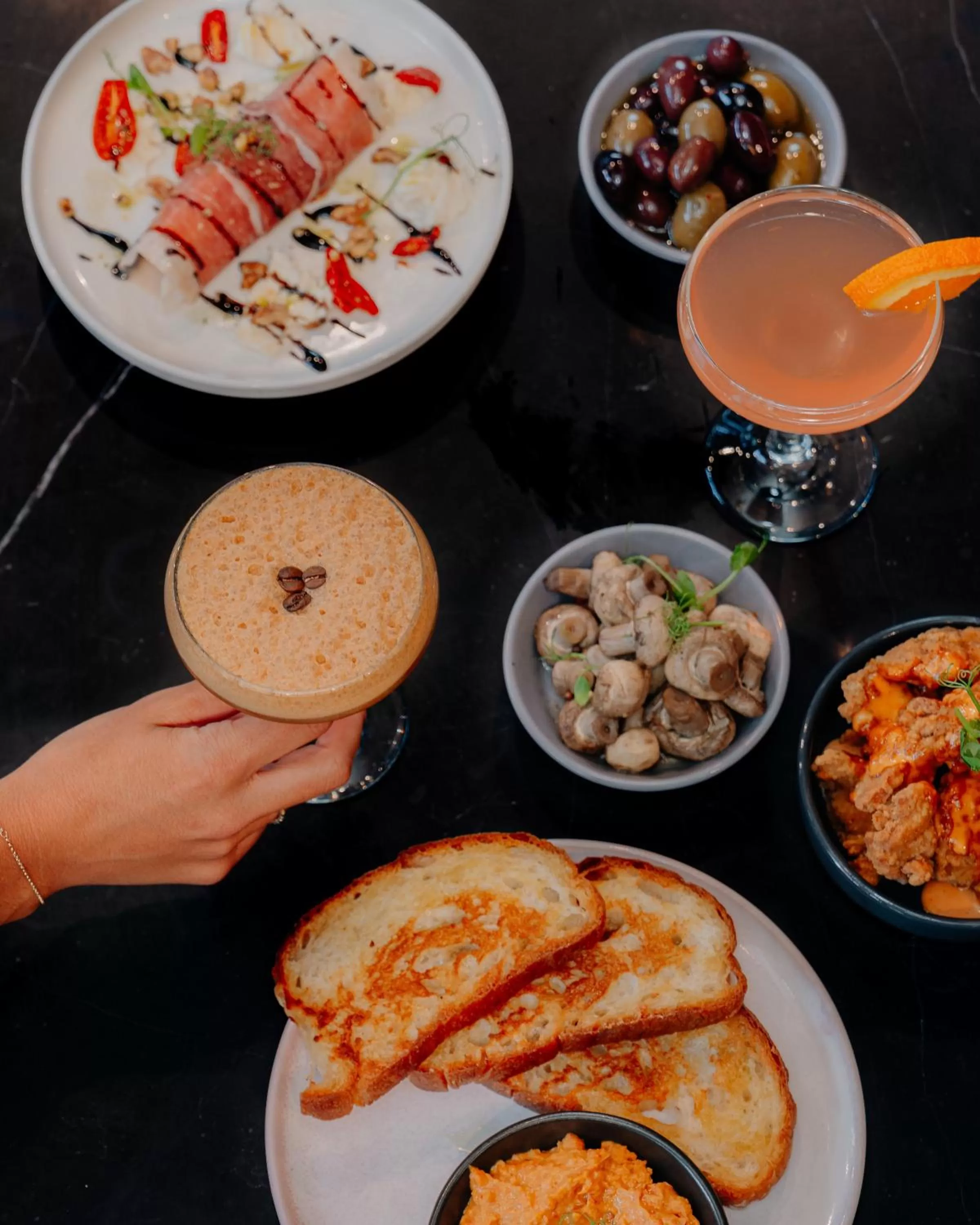 Lounge or bar in Tribe Perth Kings Park