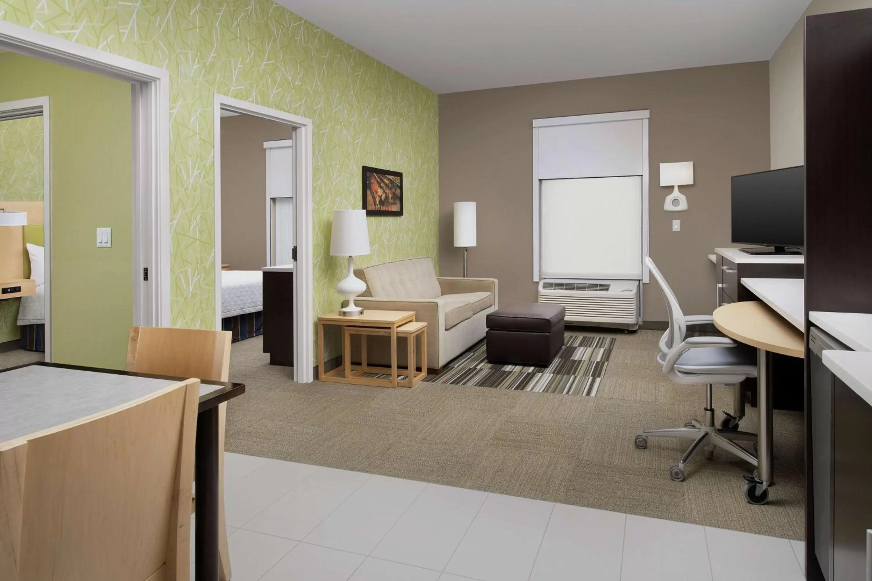 King Suite - Mobility/Hearing Access with Bath Tub - Non-Smoking in Home2 Suites by Hilton Lake City