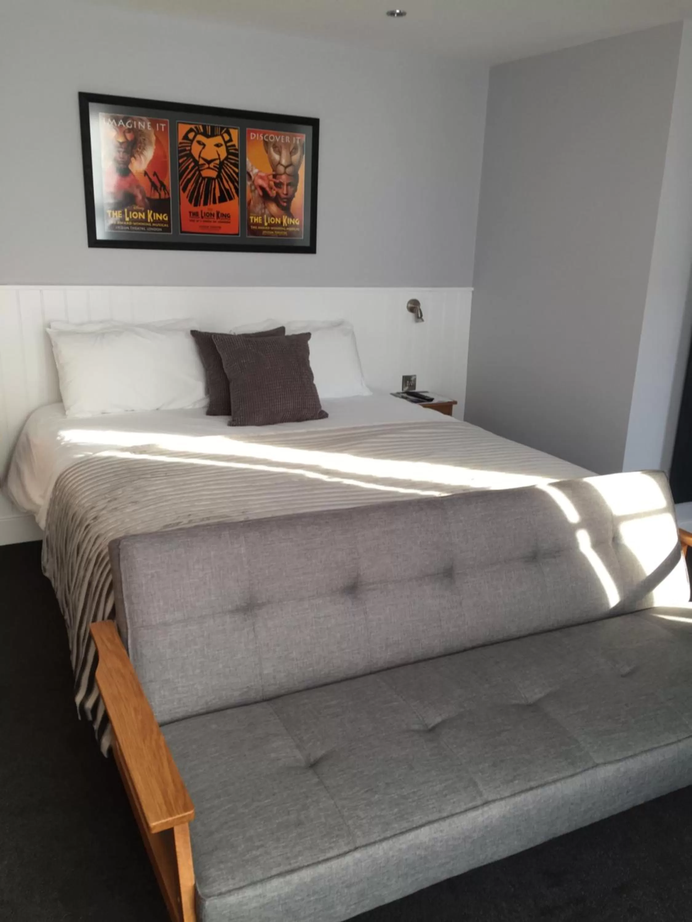 Bed in Carlton Hotel