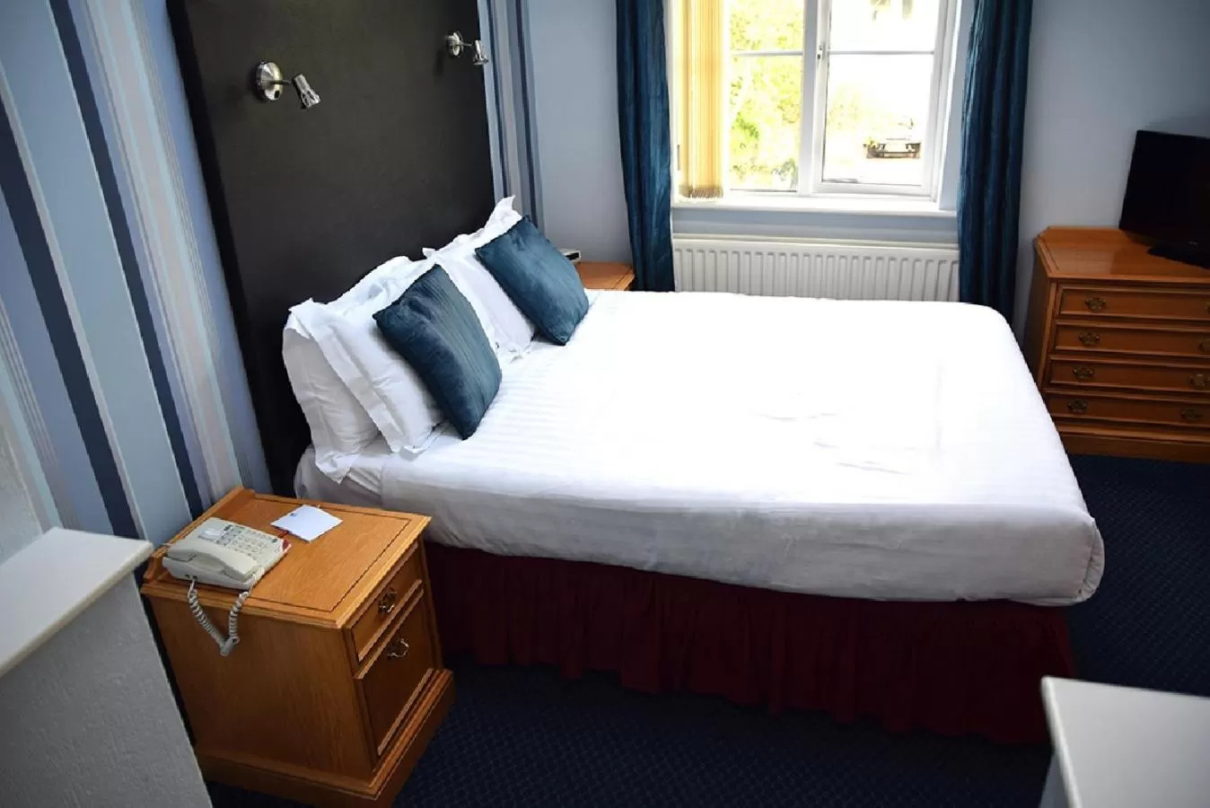 Bed in Parkmore Hotel & Leisure Club, Sure Hotel Collection by BW