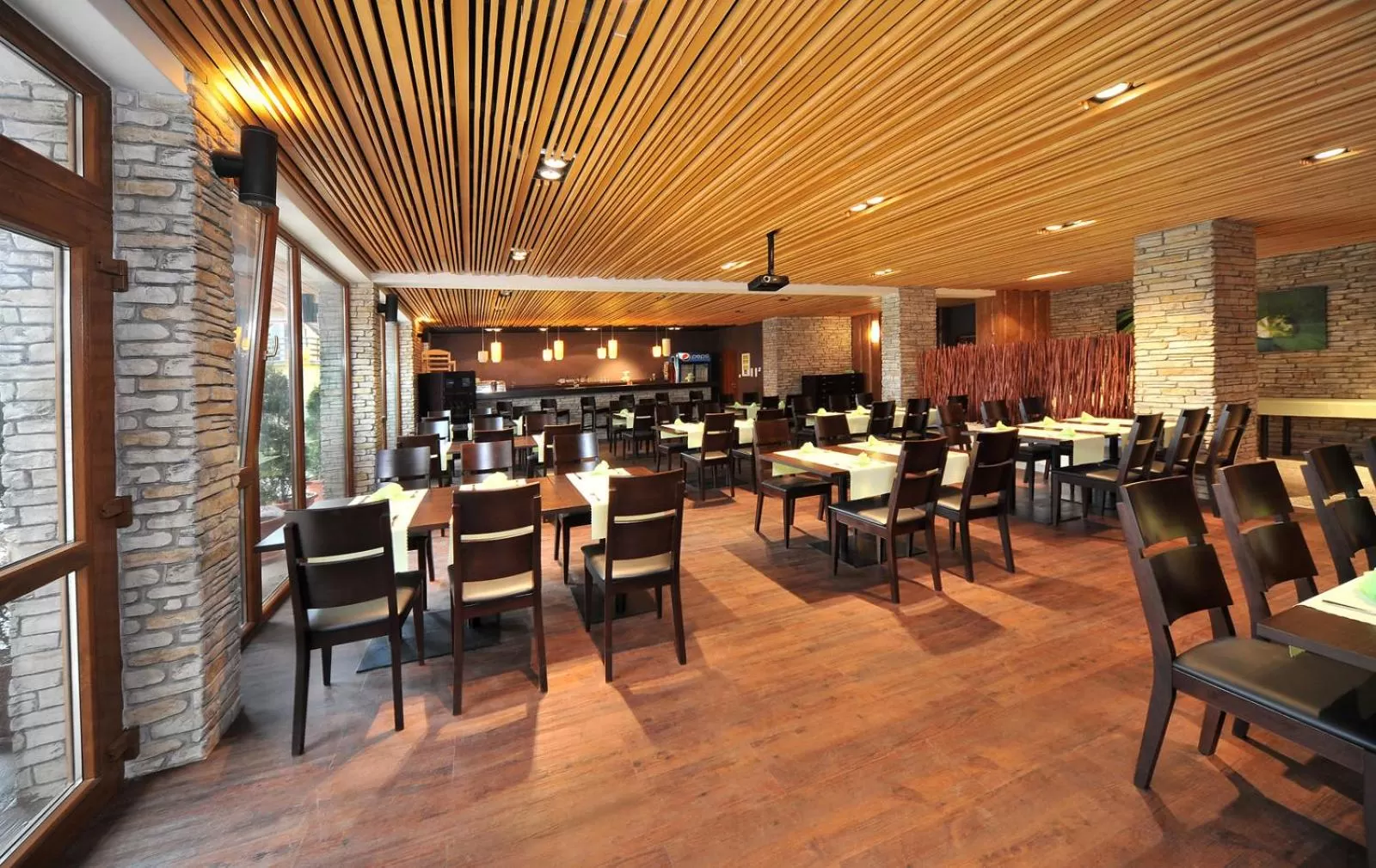 Restaurant/Places to Eat in Via Jasna Wellness Apartments