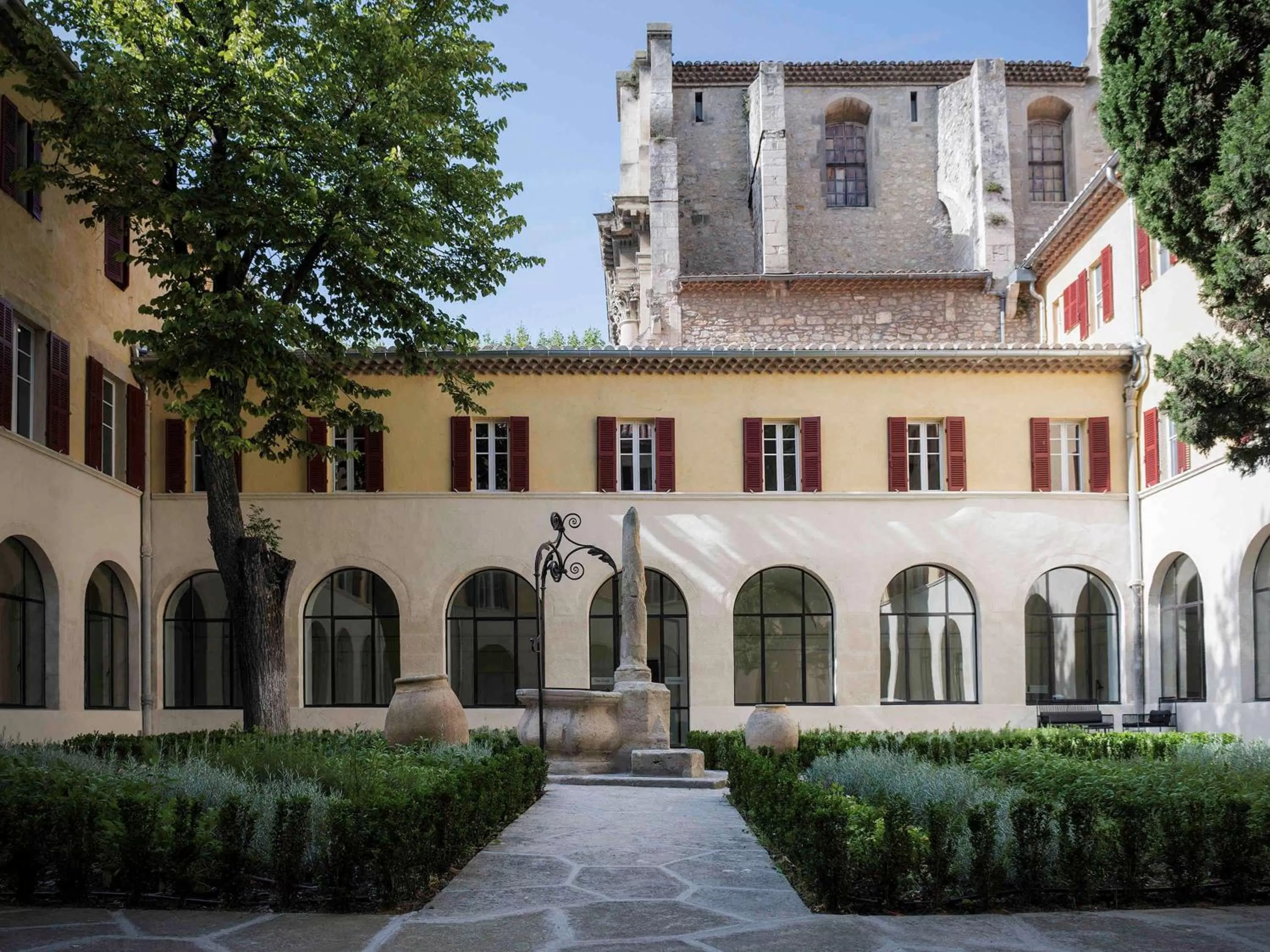 Property building in Jules César Hotel & Spa Arles - MGallery Collection
