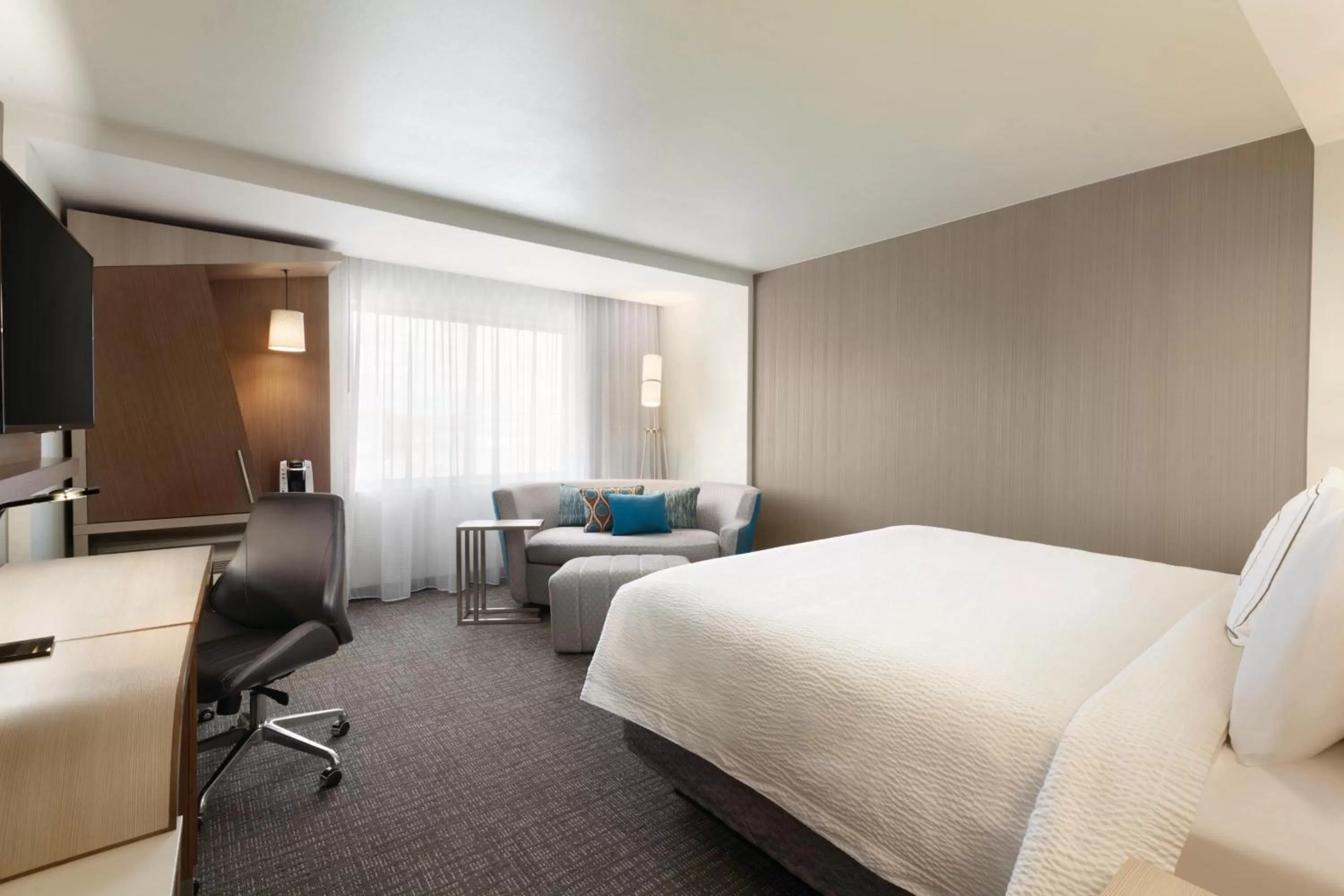 King Room with Sofa Bed - Hearing Accessible in Courtyard by Marriott El Paso East/I-10
