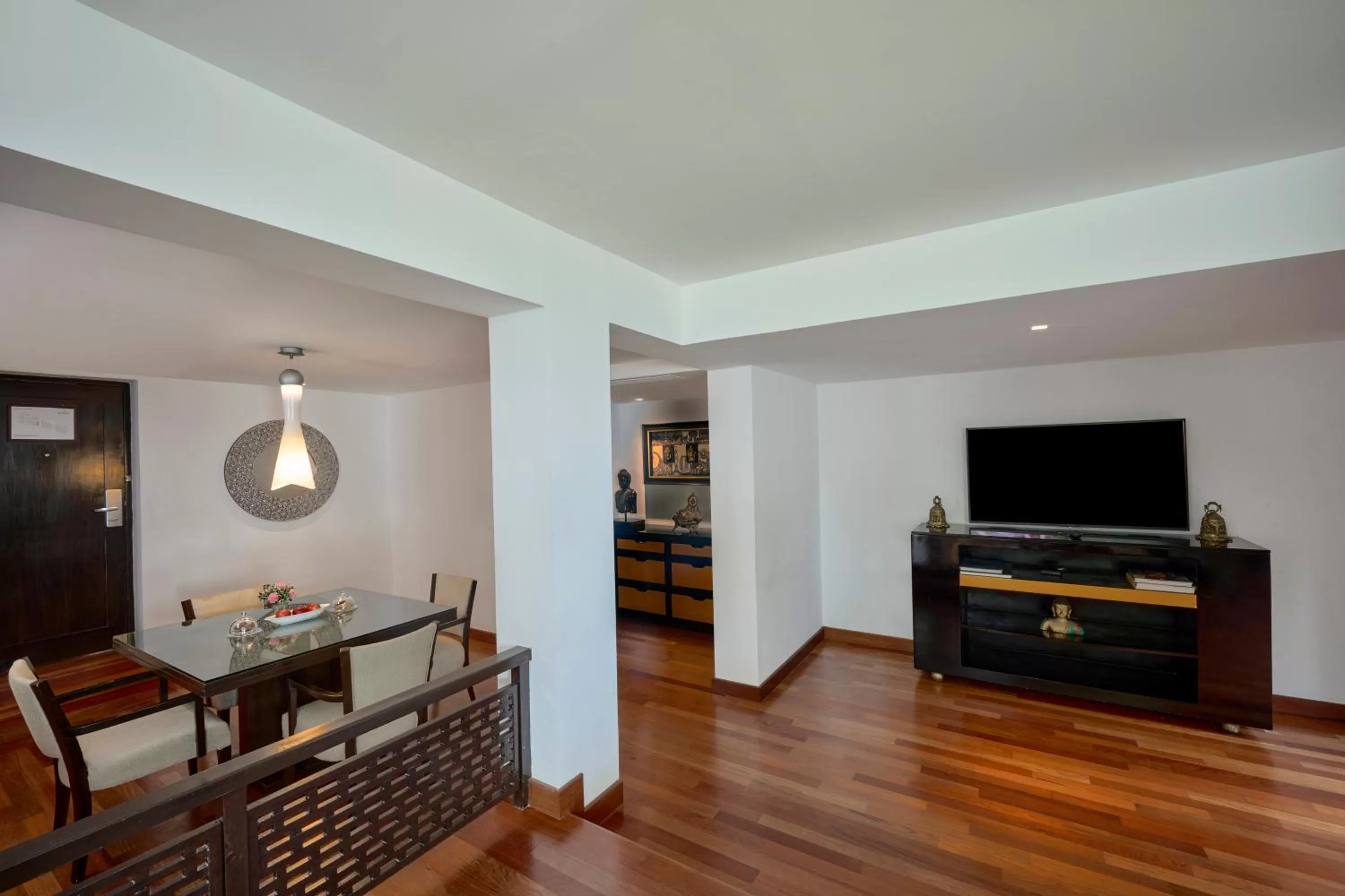 Dining area in The Leela Kovalam, A Raviz Hotel