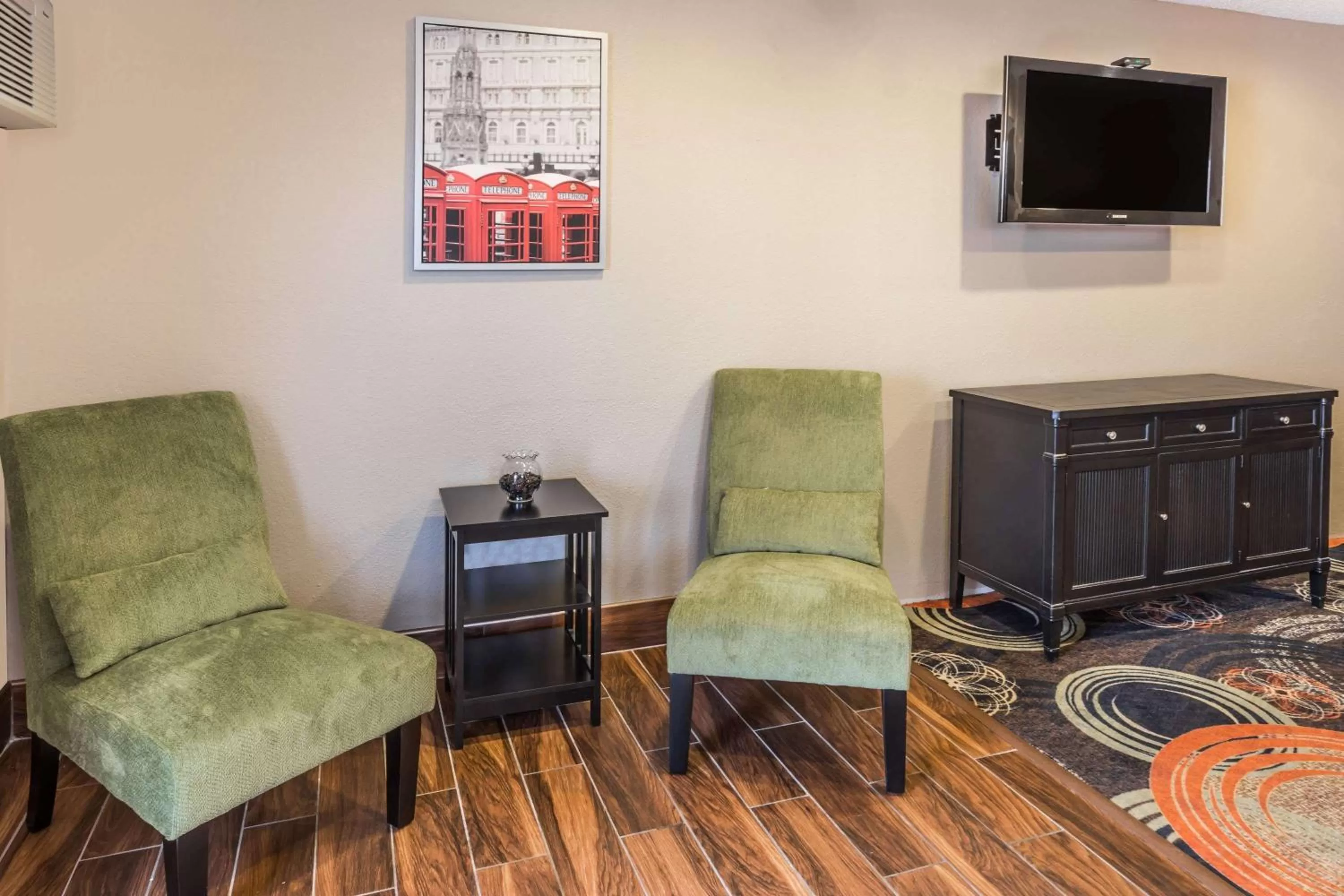 Lobby or reception in Super 8 by Wyndham Janesville