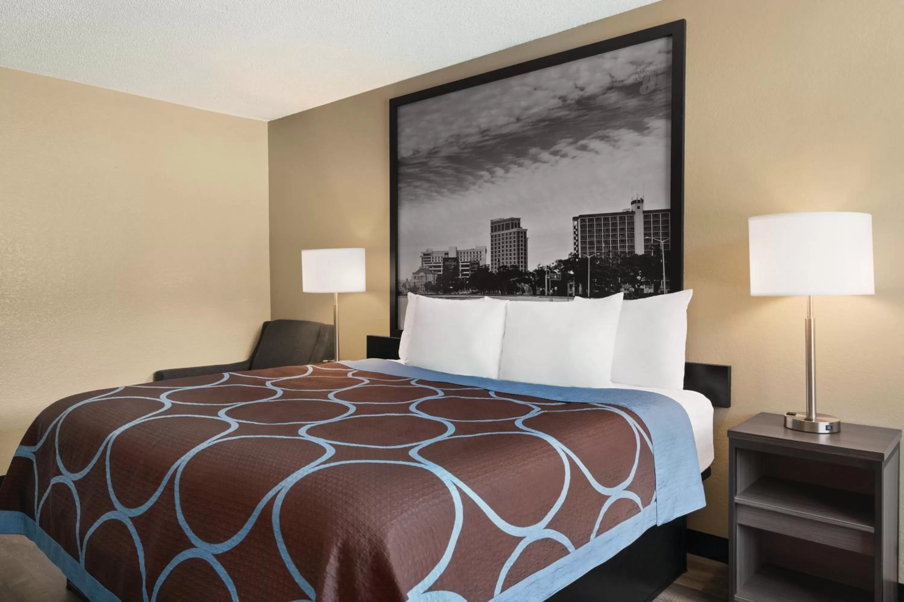 Bed in Super 8 by Wyndham Gulfport Airport NW Near Biloxi