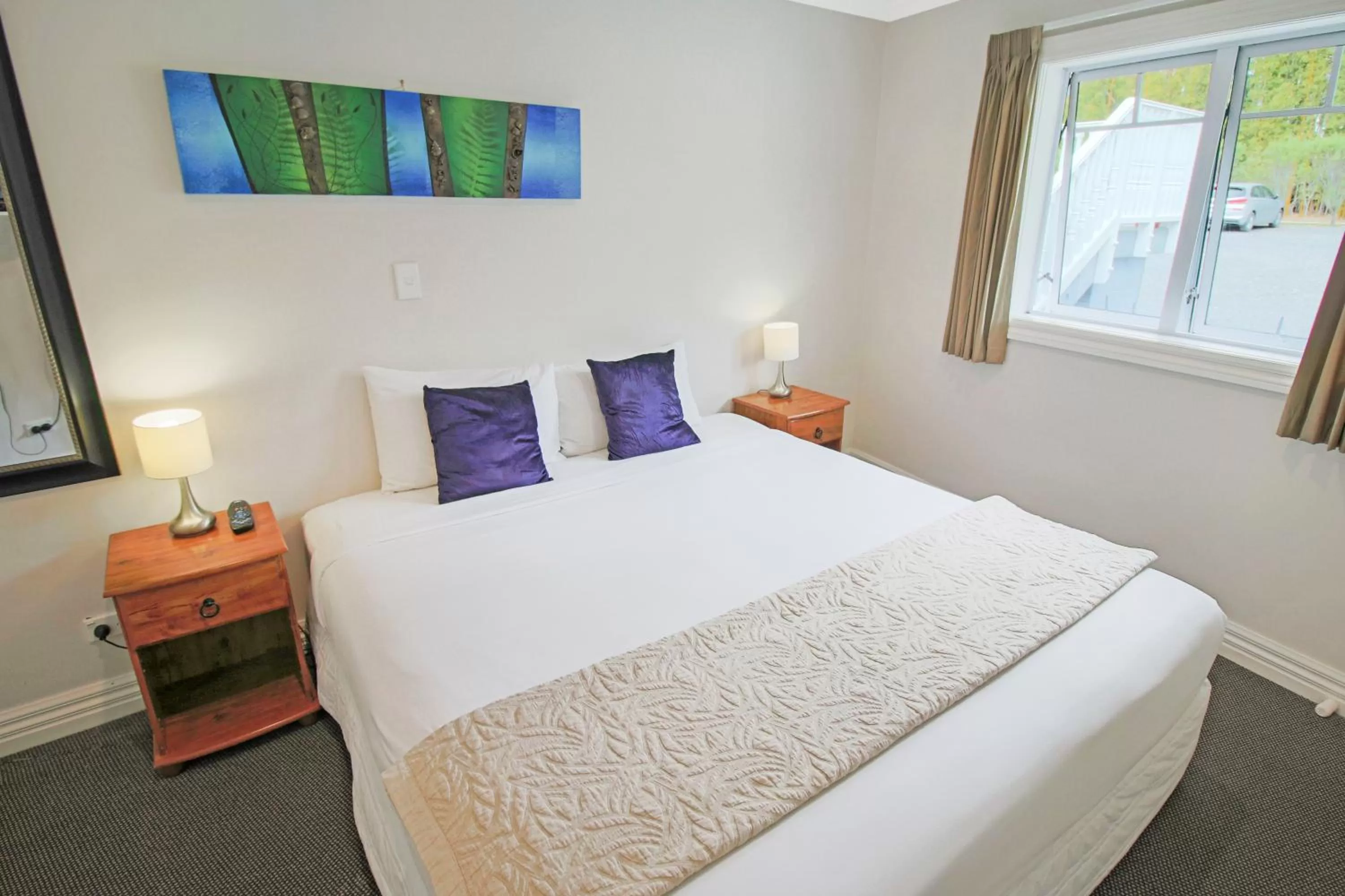 Bed in Kerikeri Park Lodge