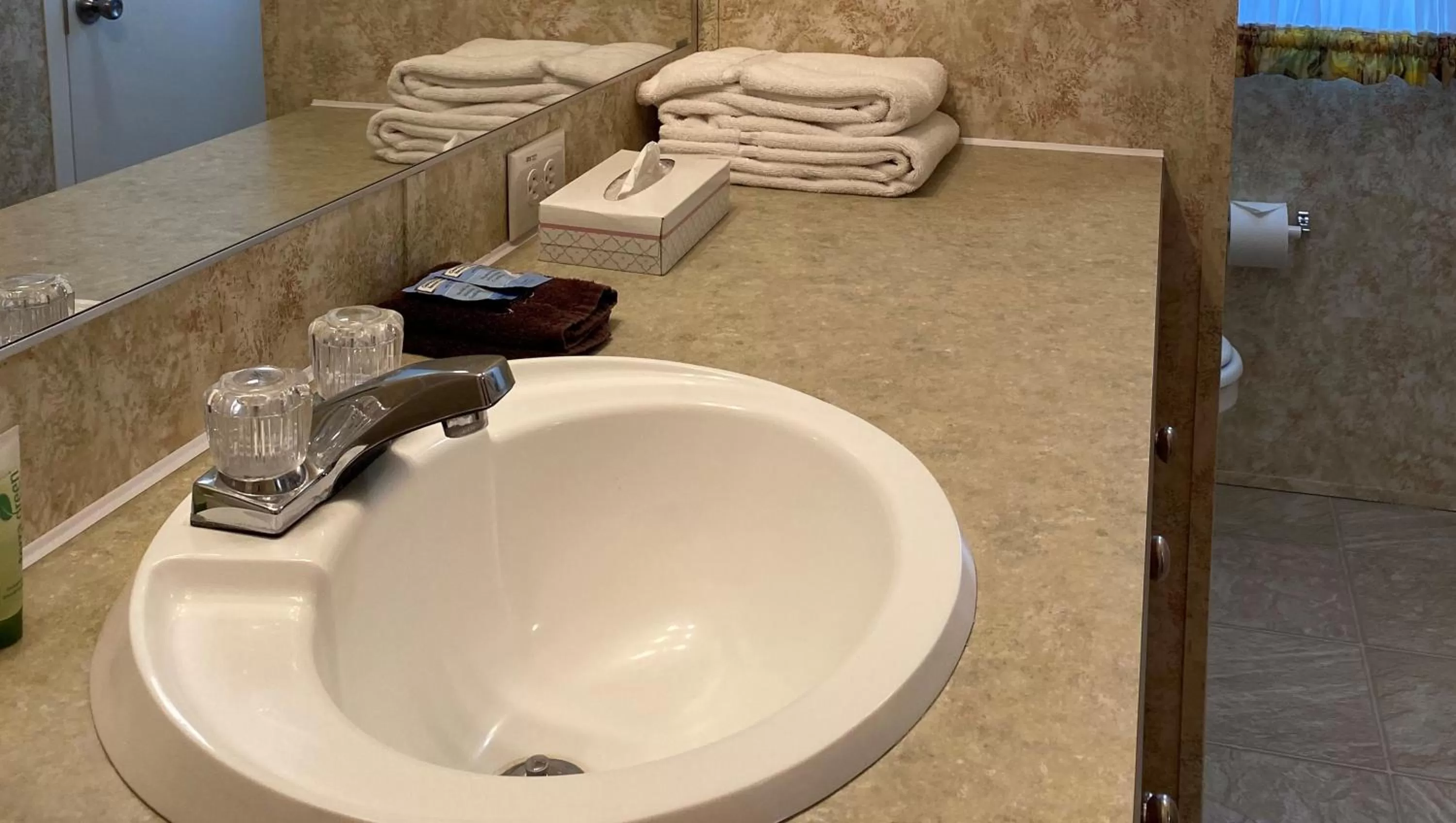 Bathroom in Ticaboo Lodge