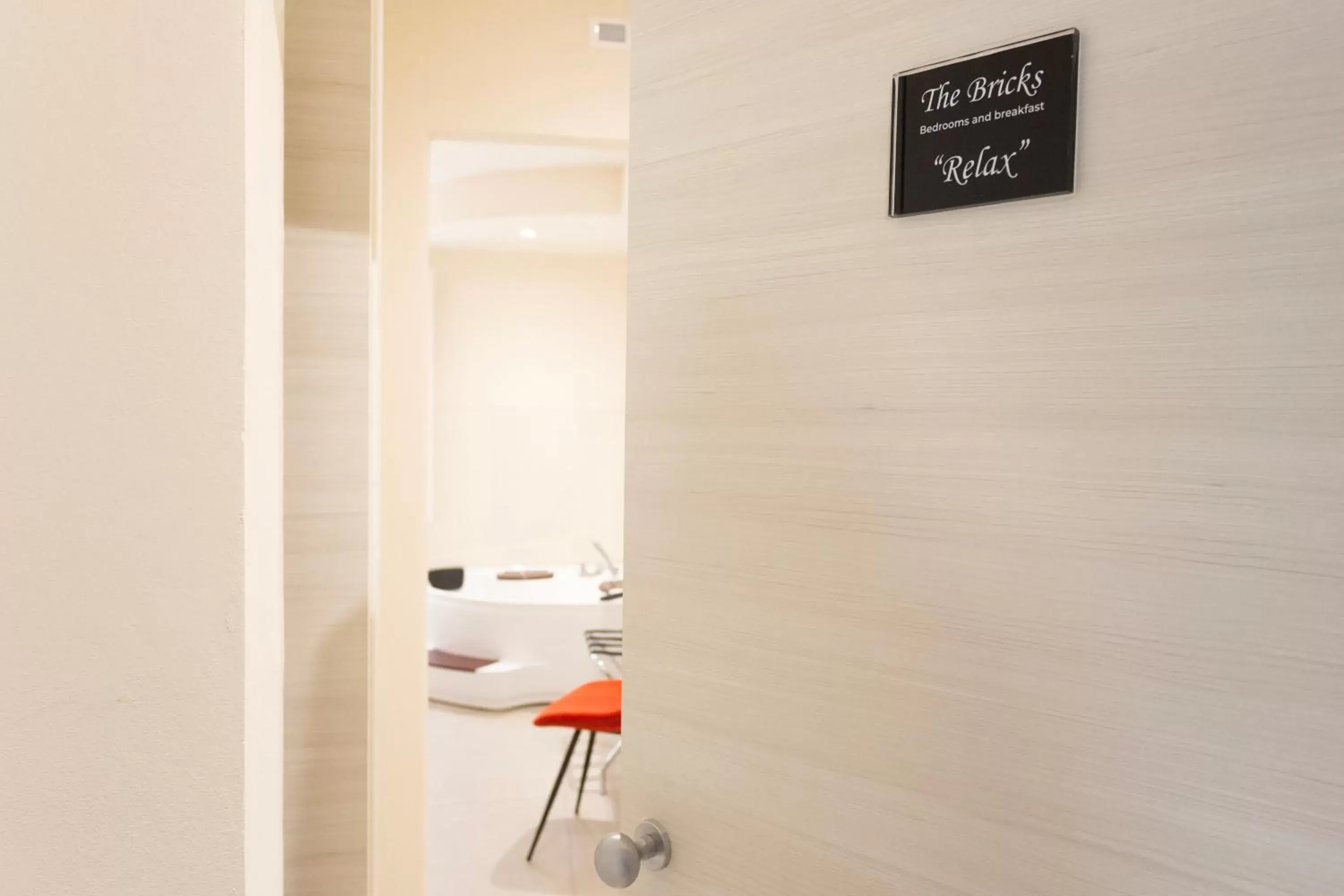 Queen Room with Spa Bath in The Bricks B&B Queen Room with Spa Bath in The Bricks B&B