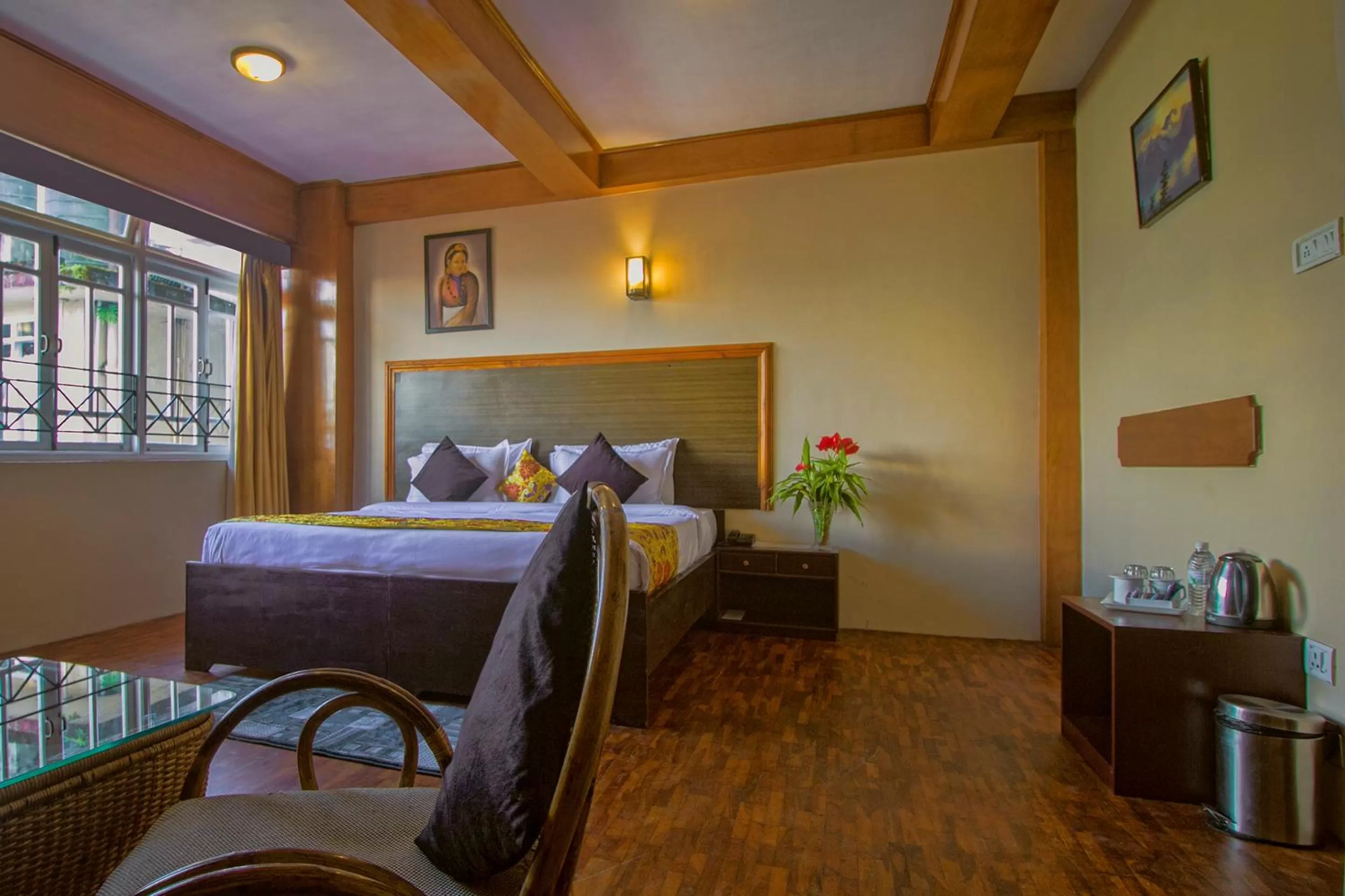 Bed in Muscatel Delamare - 200 Mts from MG Marg