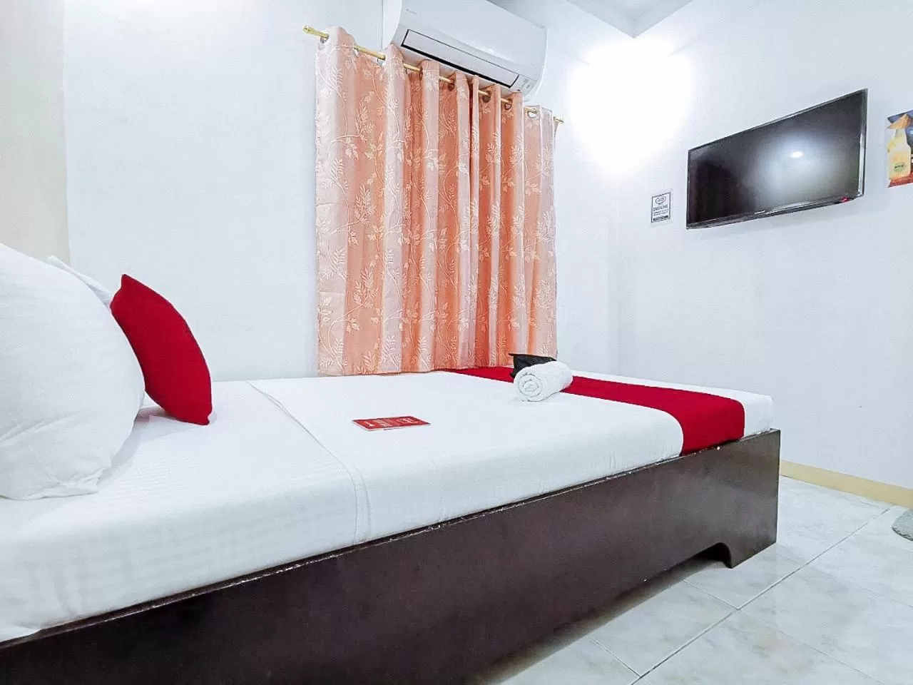 Bed in RedDoorz near Notre Dame of Dadiangas University