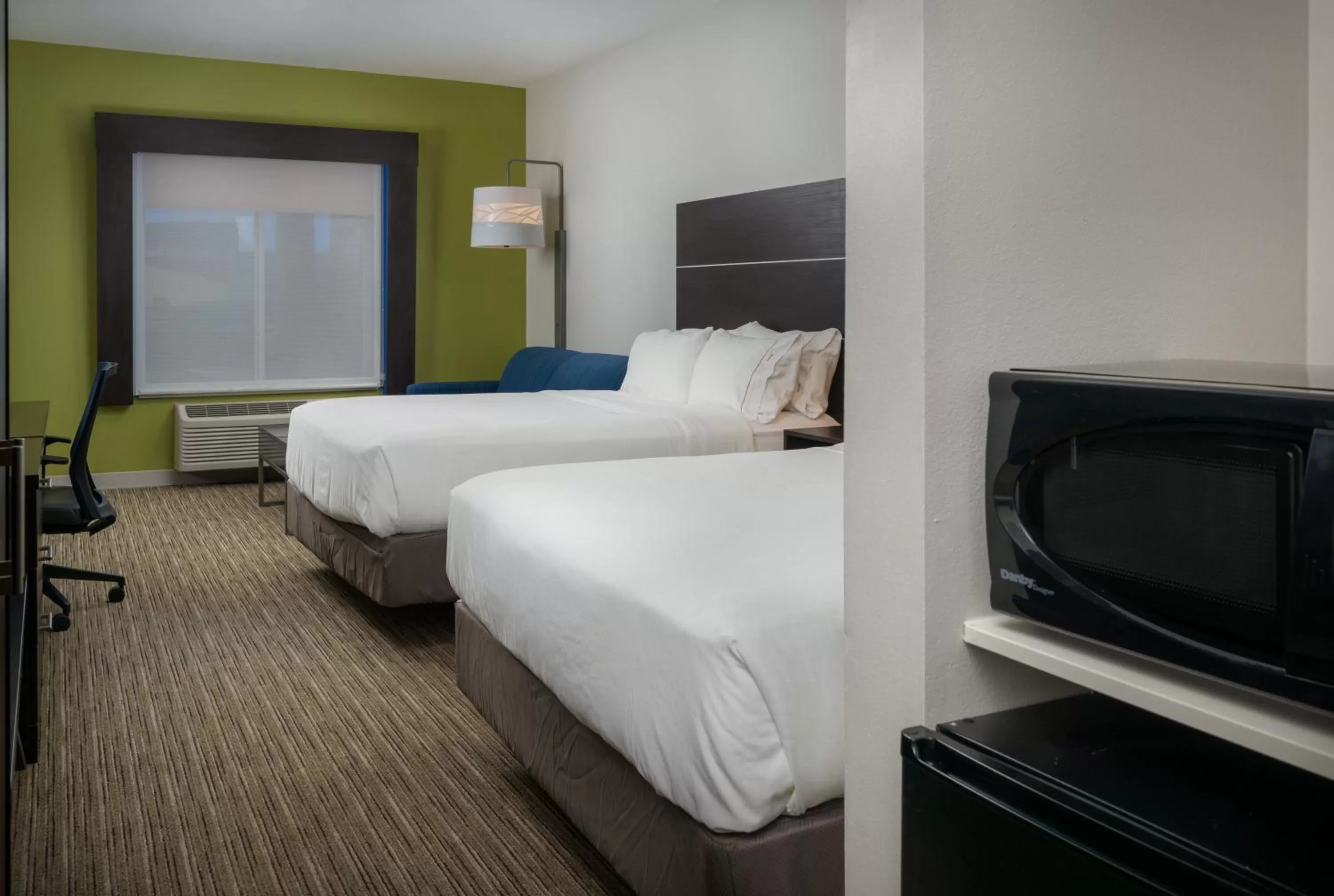 Photo of the whole room, Bed in Holiday Inn Express Lawrence by IHG