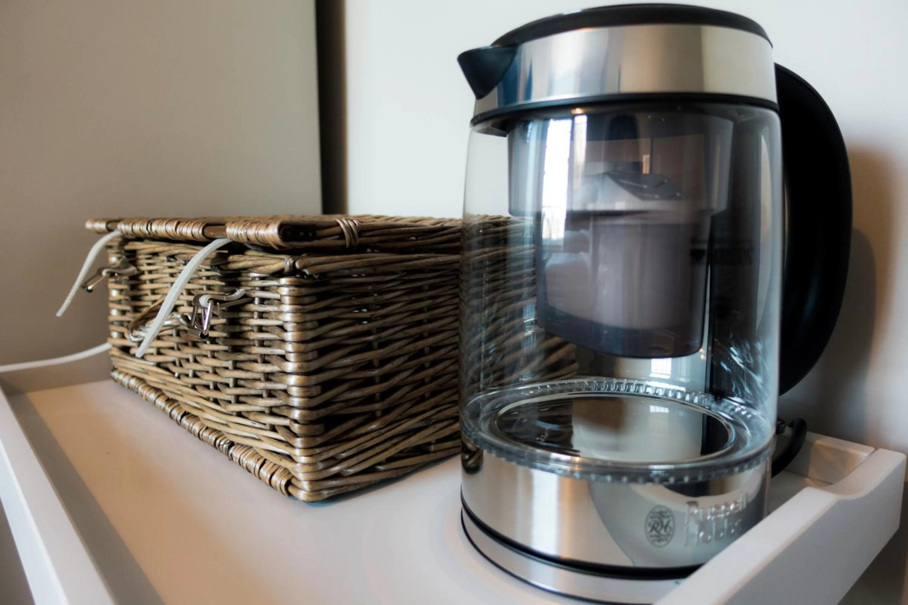 Coffee/tea facilities in The Saracens Head