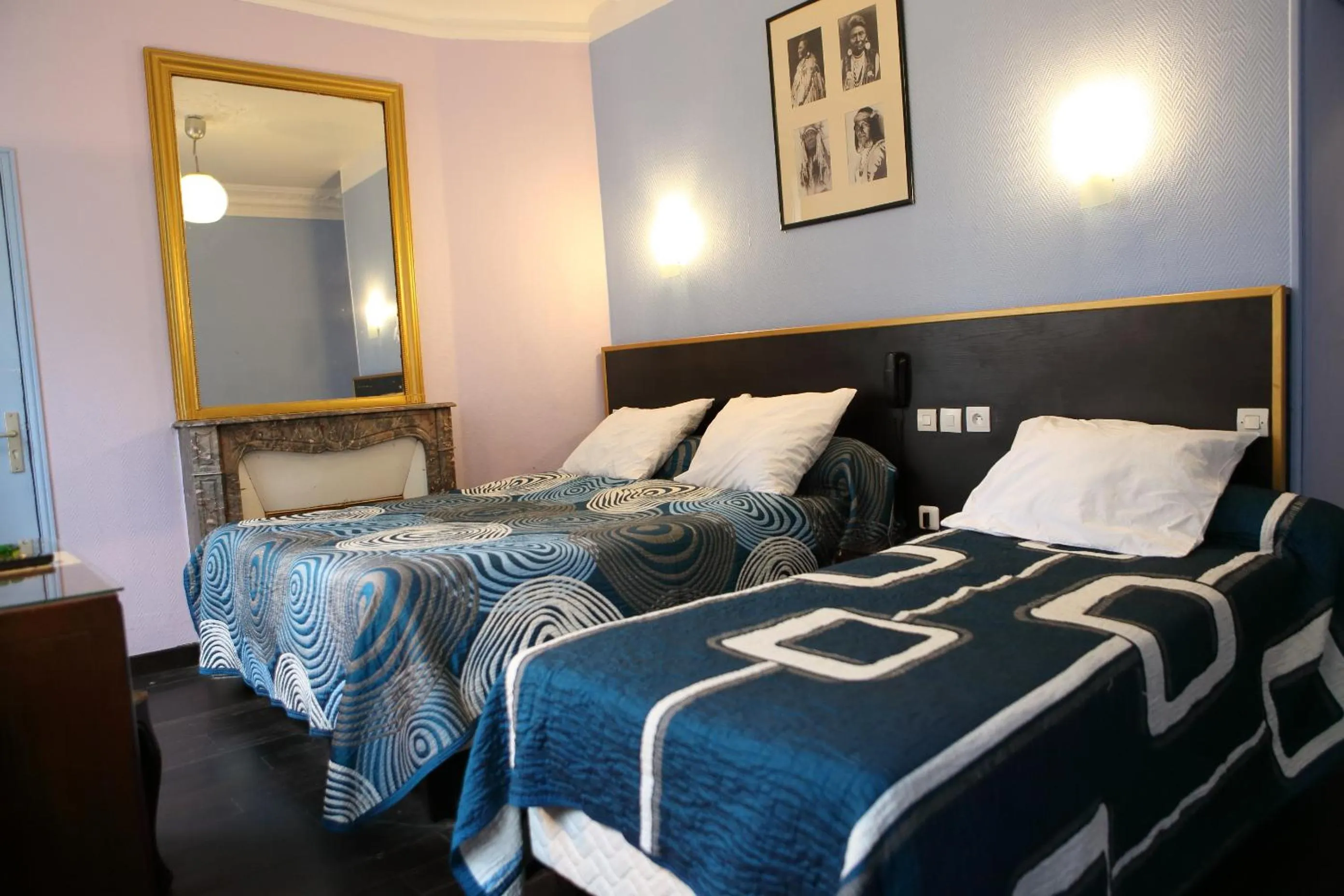 Photo of the whole room, Bed in Hotel Celtic