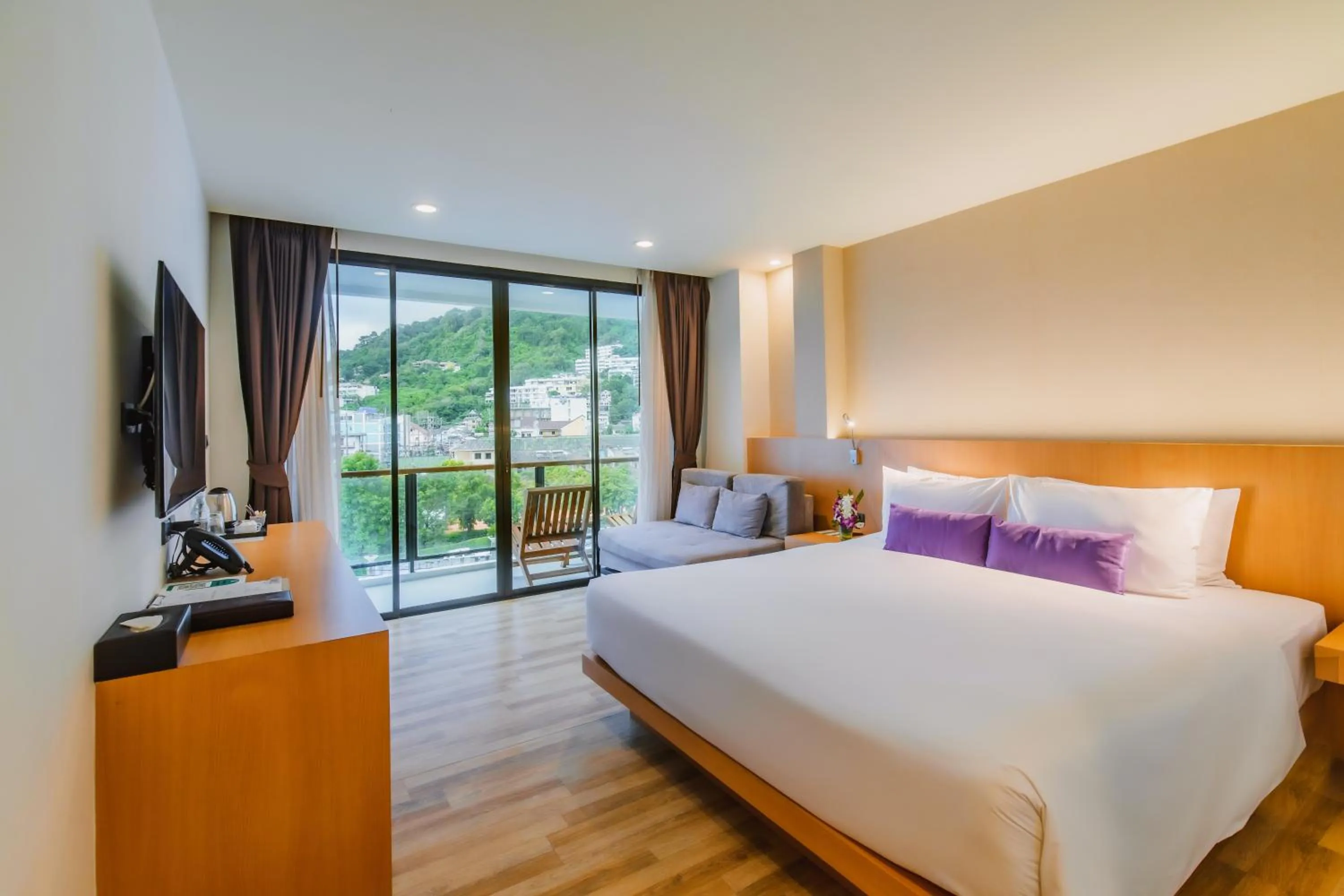 Bed in The Lunar Patong