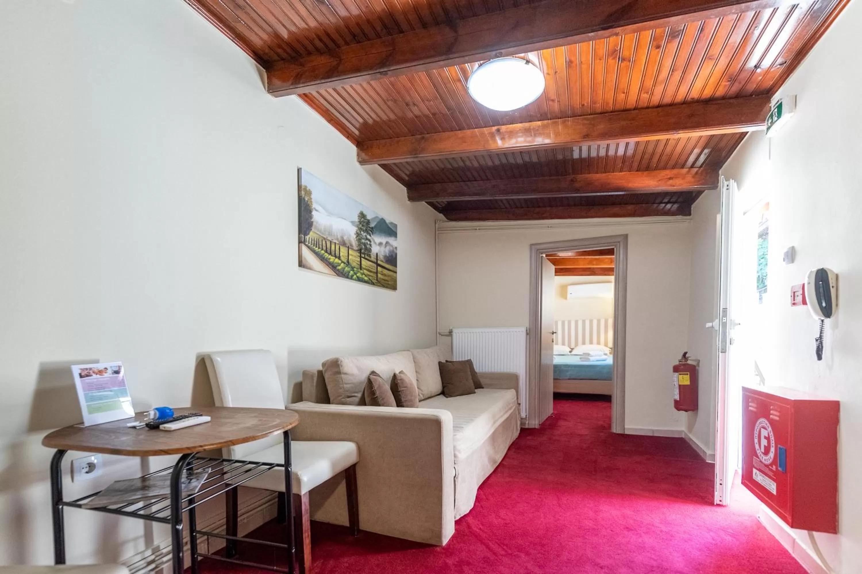 Bed in Apartments Tina FREE transfer from-to the airport