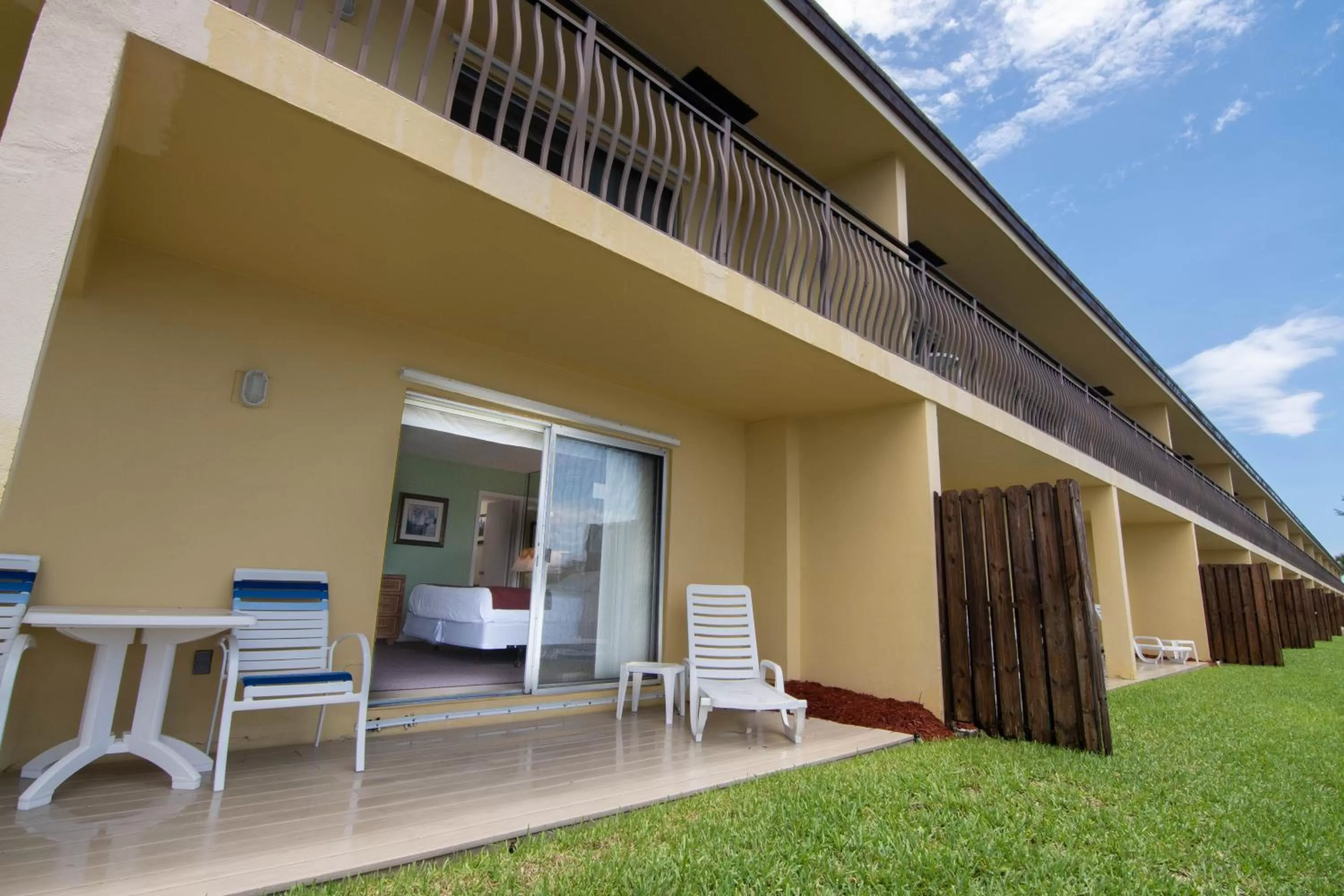 Palm Beach Waterfront Condos - Full Kitchens!