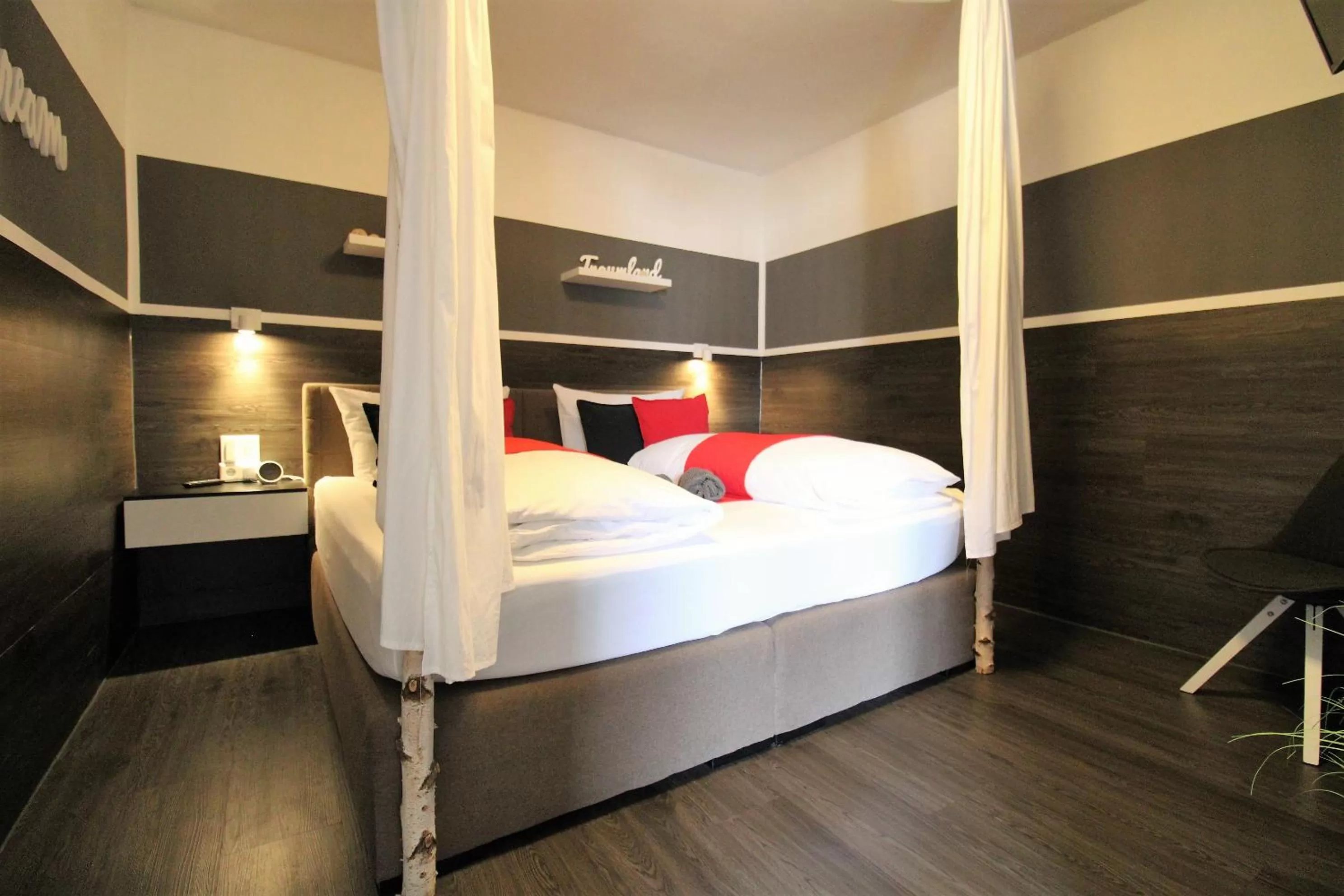 Bed in MY HOME Hotel Lamm Rottweil "Smart Home"