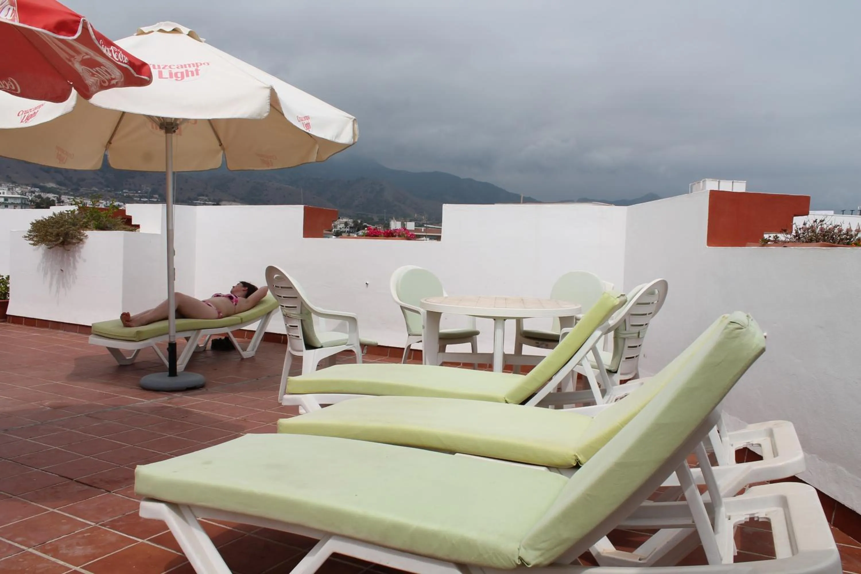 Guests in Apartamentos Turísticos Plaza del Olvido