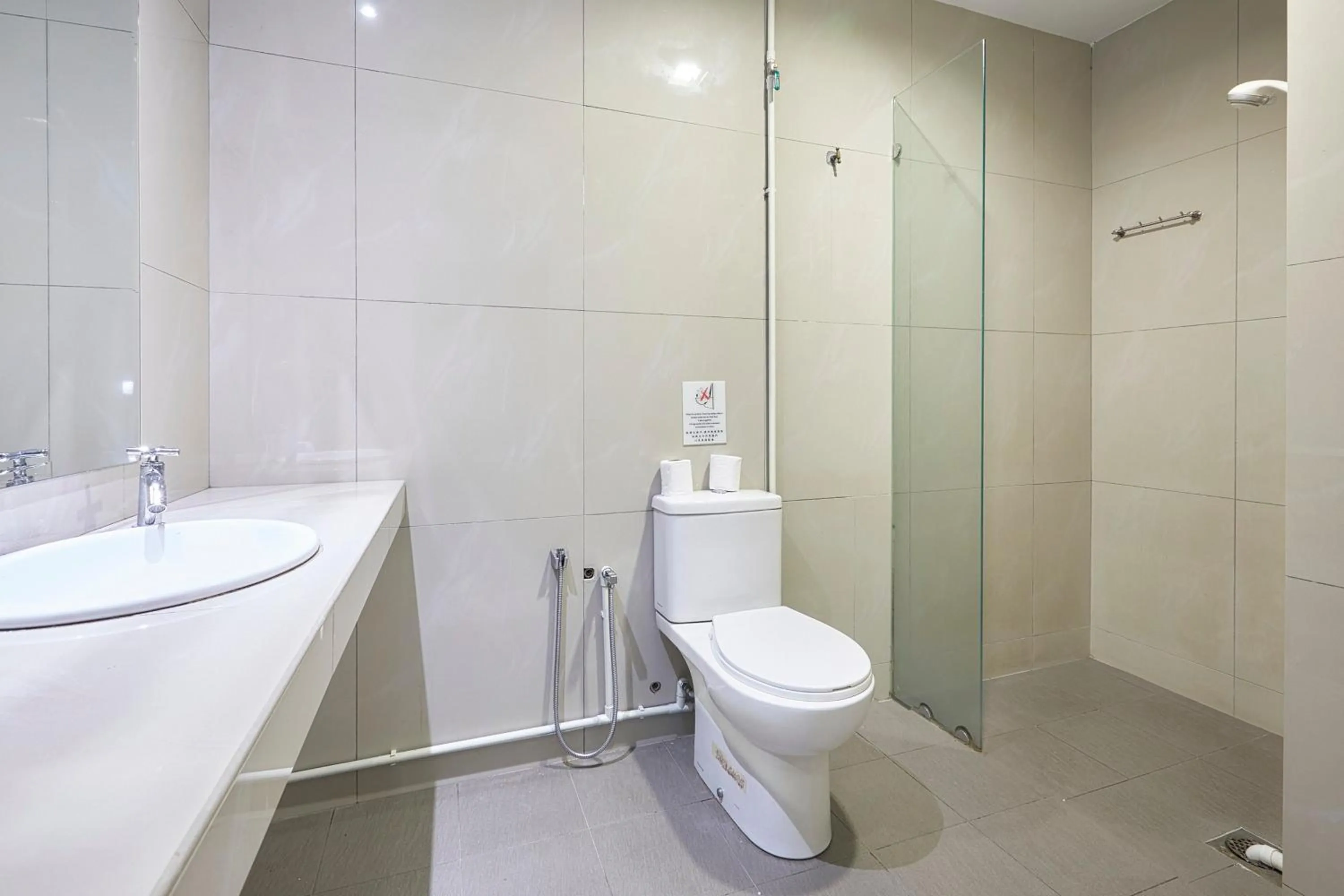 Bathroom in D'New 1 Hotel Near Sunway Pyramid, 6 Min Only