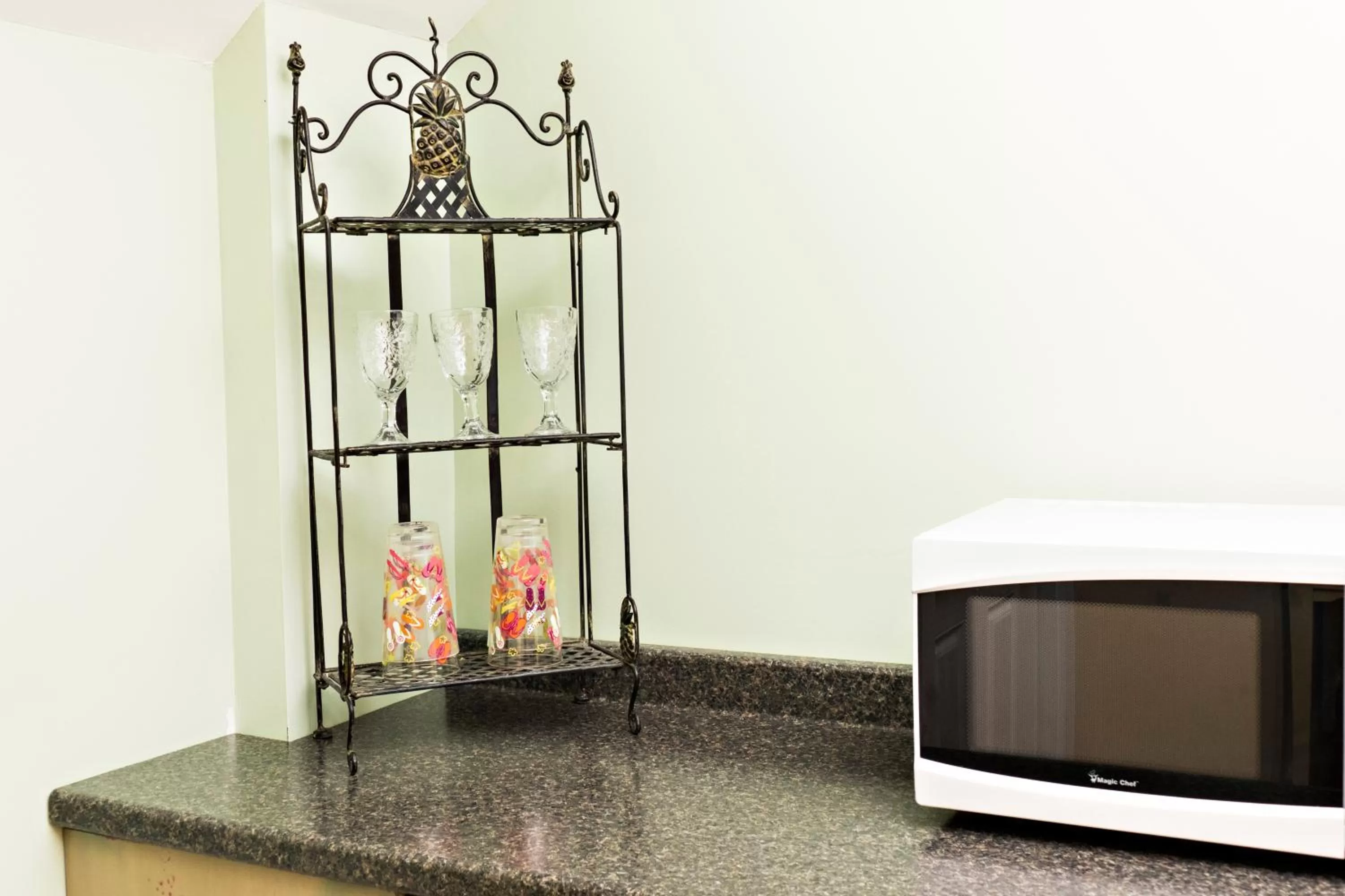 Kitchen or kitchenette in Beachview Inn and Spa