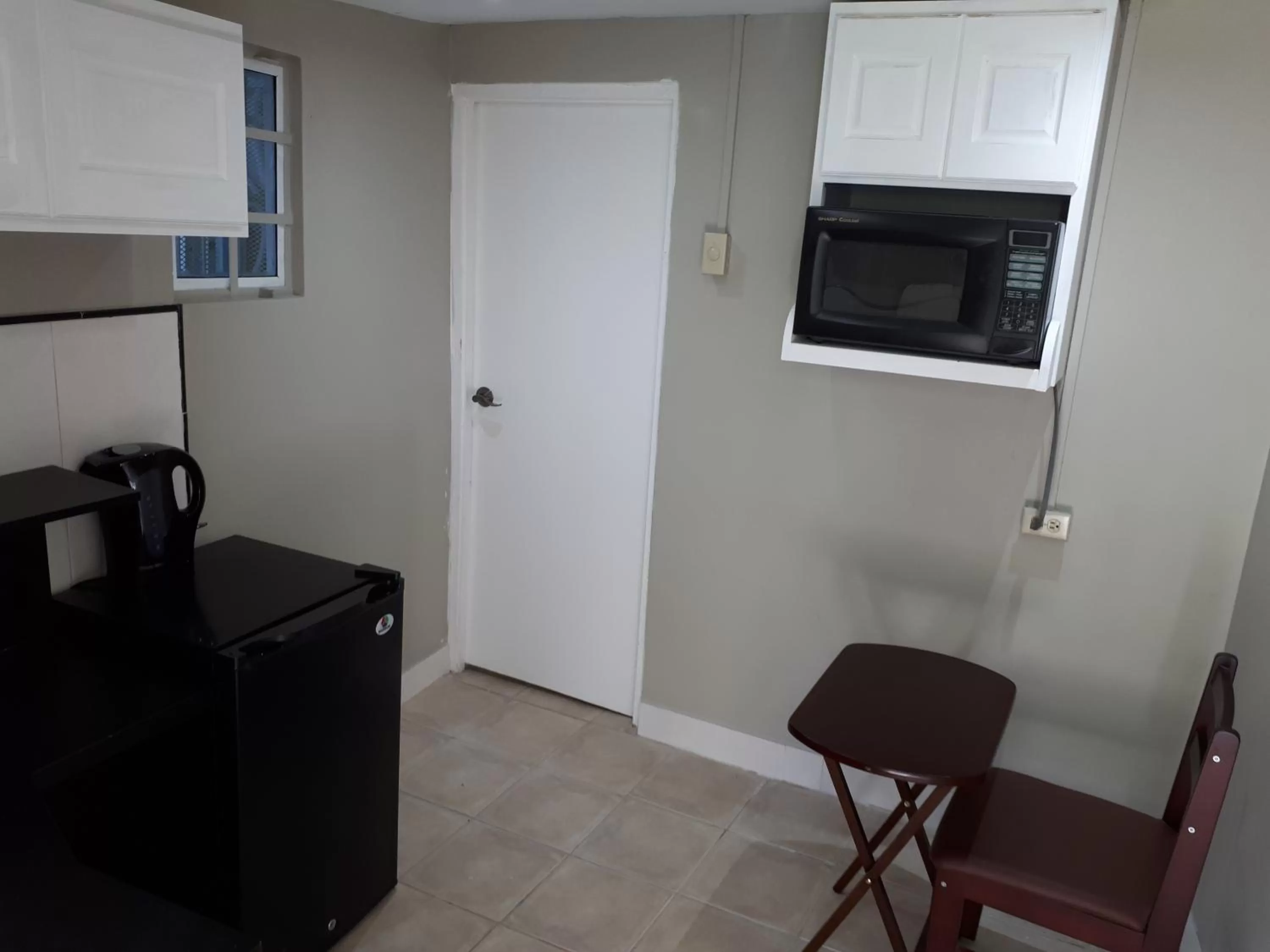 Kitchen or kitchenette in Woodbrook on the Avenue