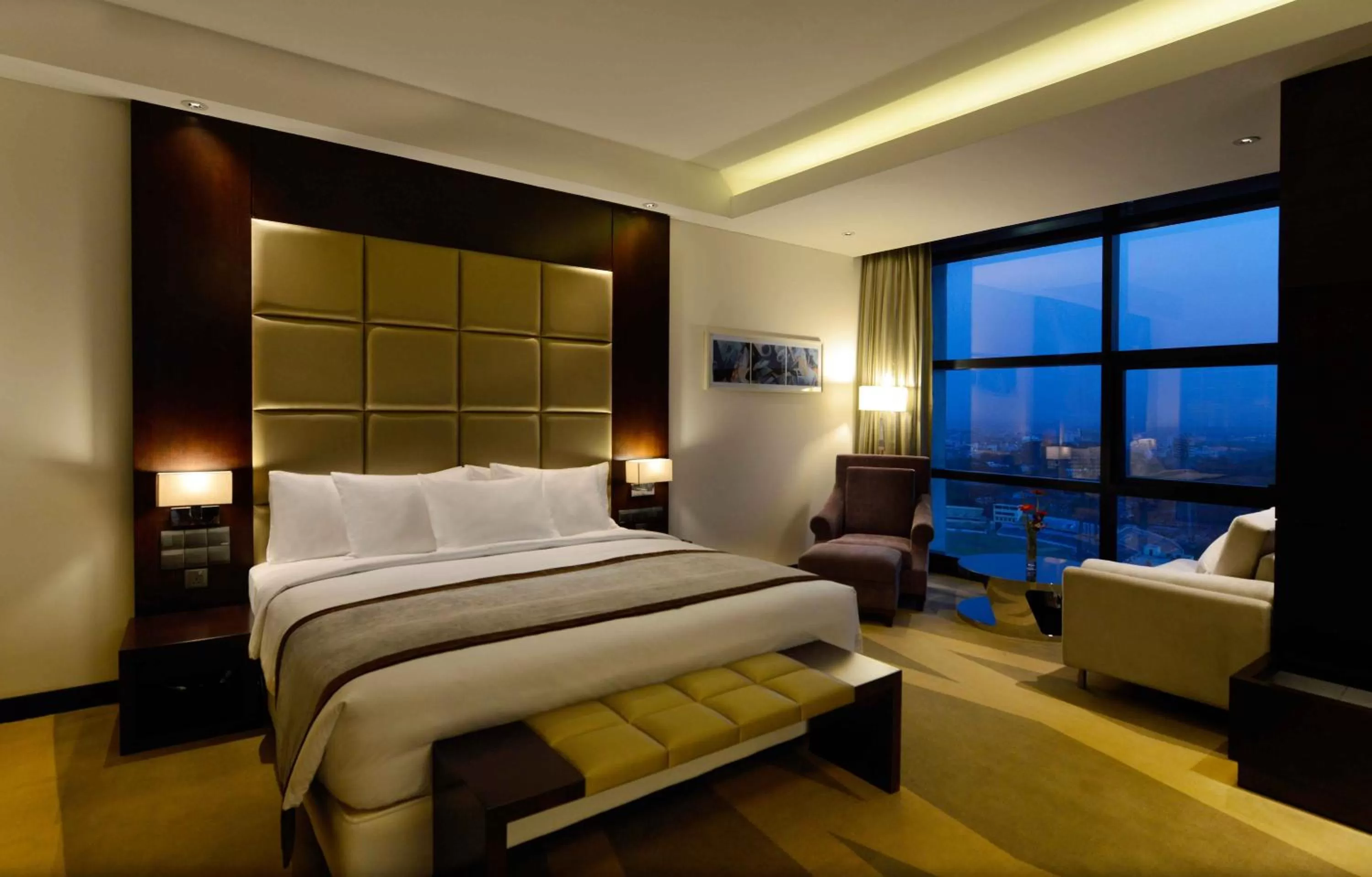 Bed in Radisson Blu Chattogram Bay View