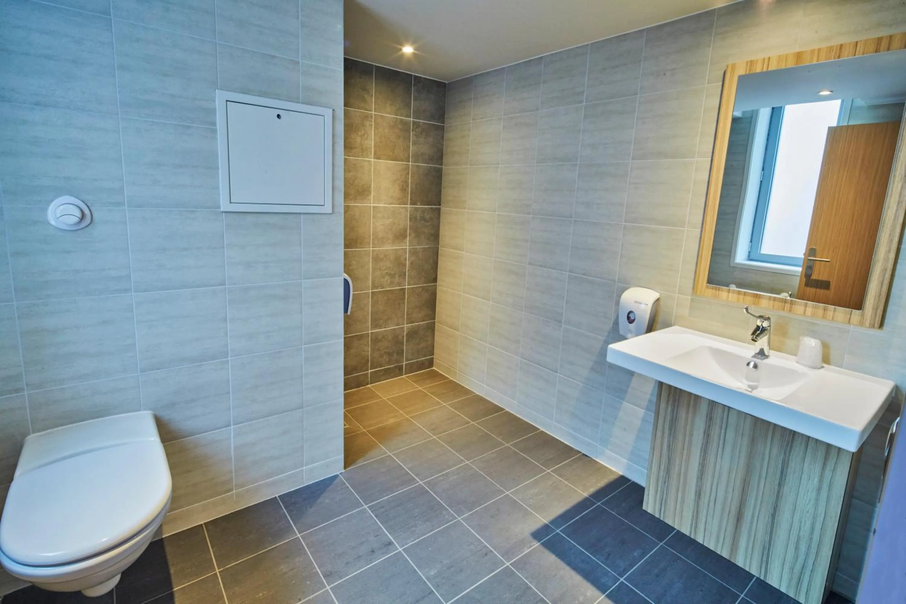 Bathroom in Kyriad ECO - Clermont Ferrand Estaing