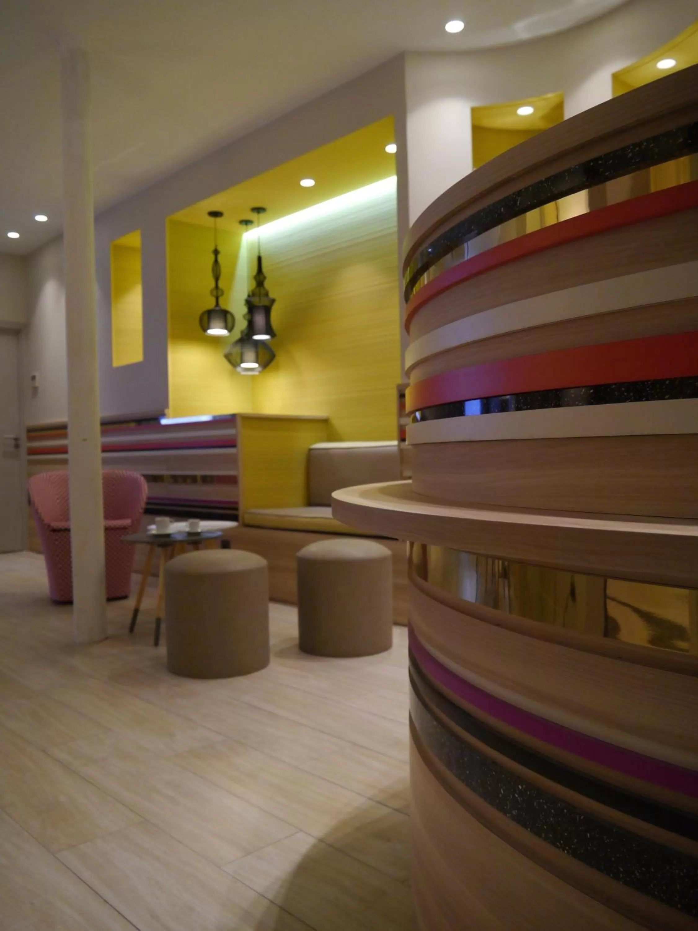 Lobby or reception in Hotel Berne Opera